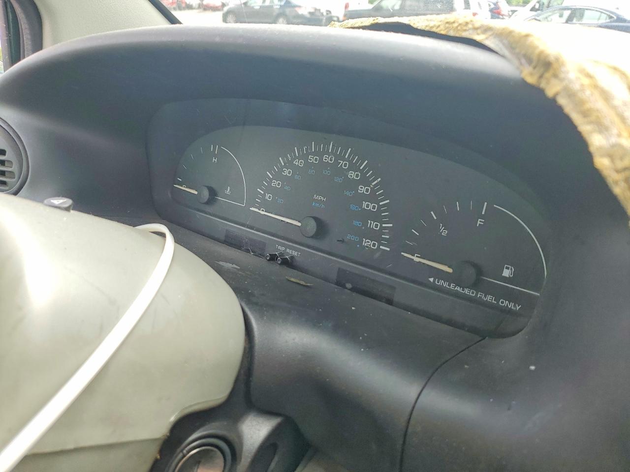 1999 Dodge Caravan Green vin: 2B4FP2535XR333196