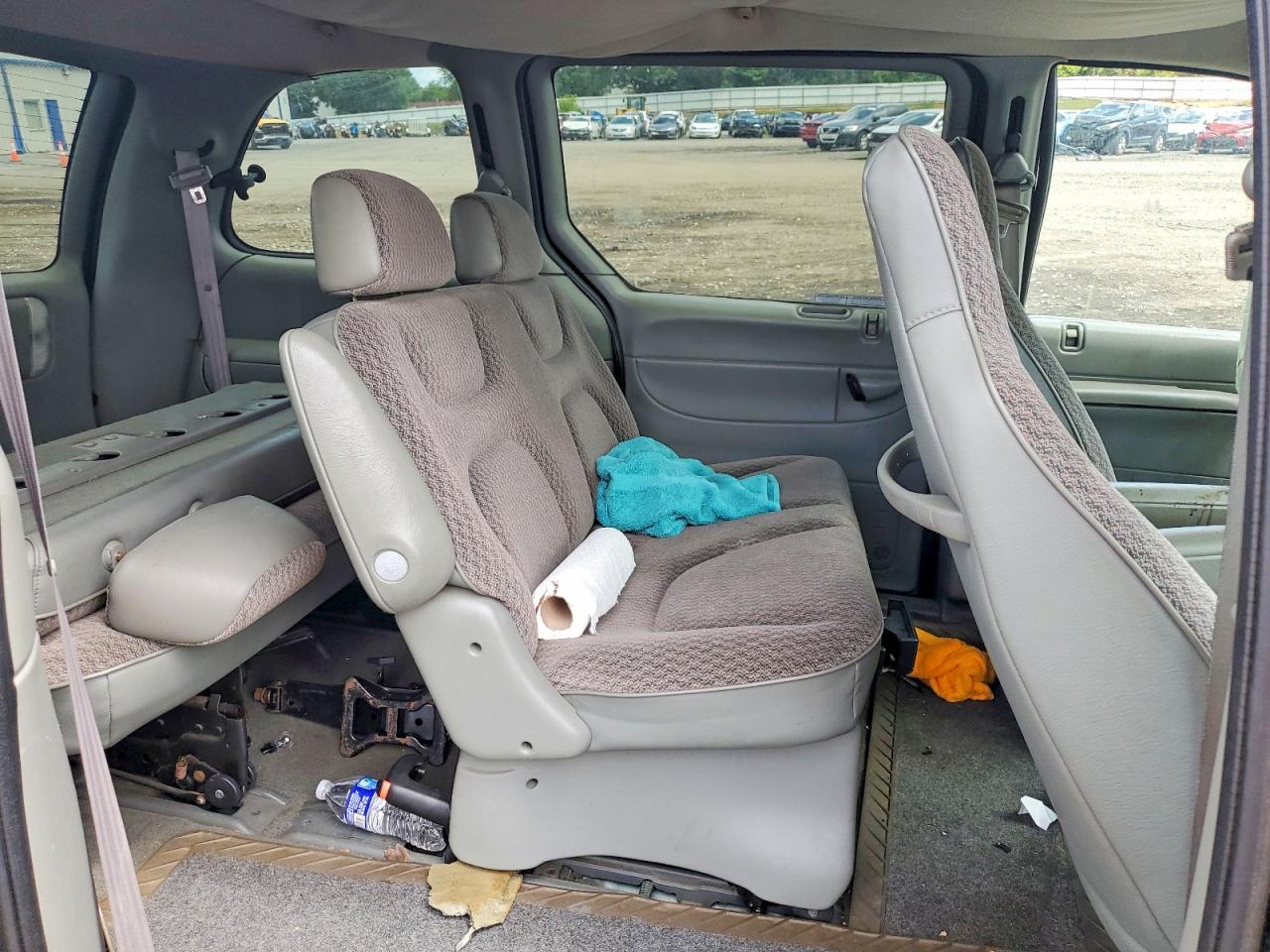1999 Dodge Caravan Green vin: 2B4FP2535XR333196