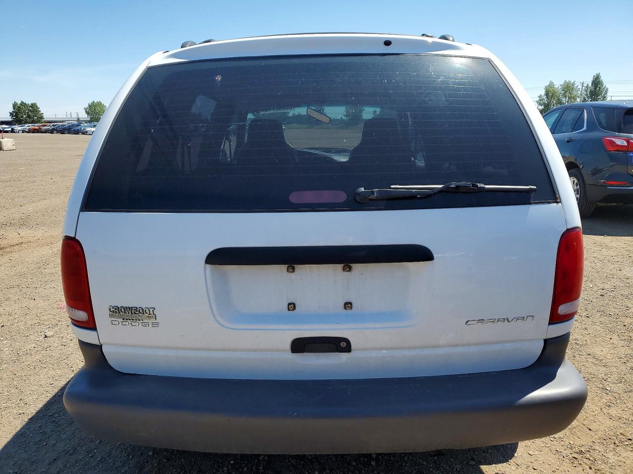 1999 Dodge Caravan White vin: 2B4FP2538XR448360