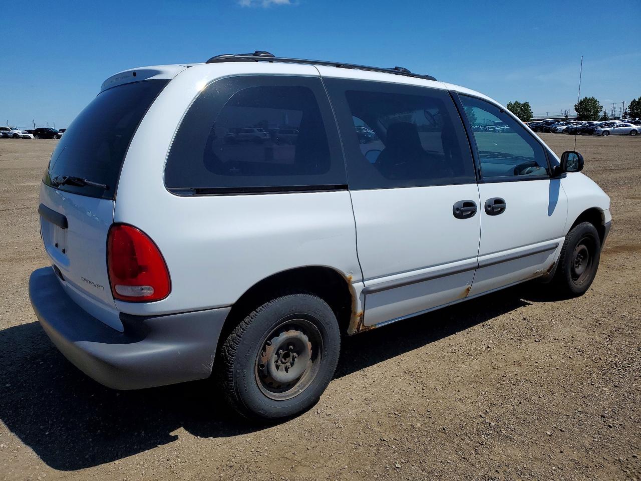 1999 Dodge Caravan White vin: 2B4FP2538XR448360