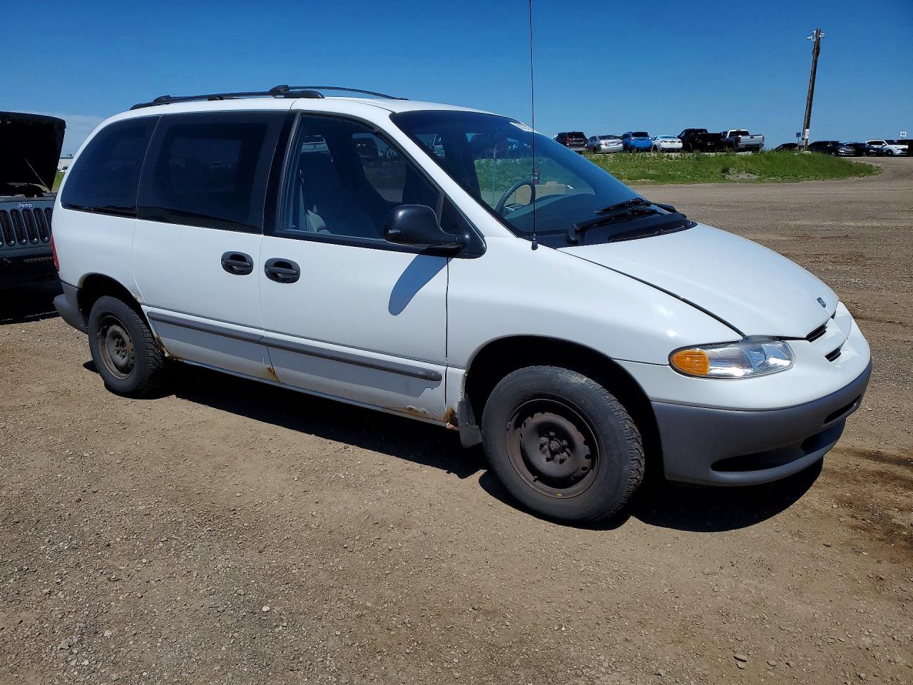 1999 Dodge Caravan White vin: 2B4FP2538XR448360