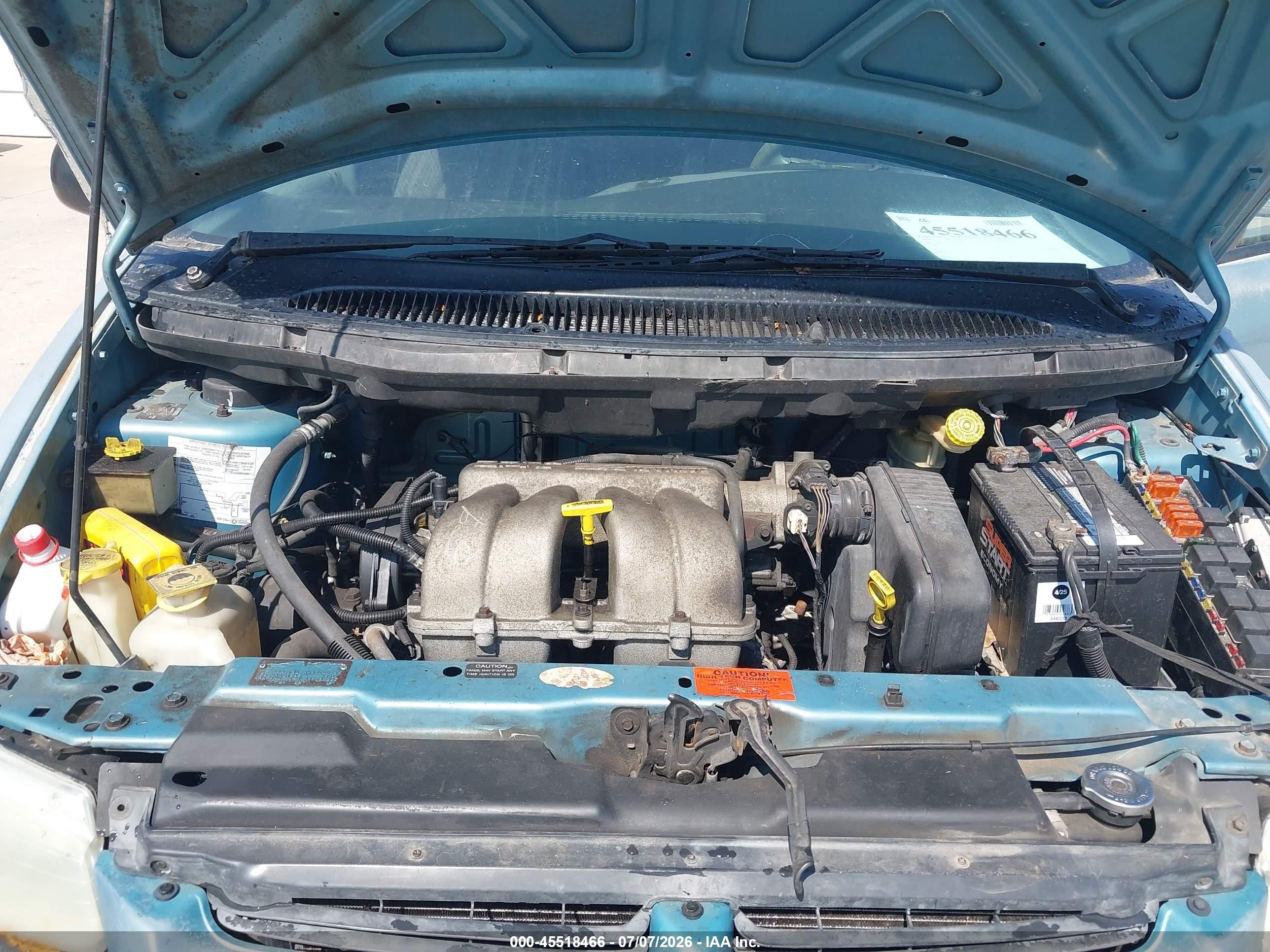 1998 Dodge Caravan   Blue vin: 2B4FP25B2WR500944