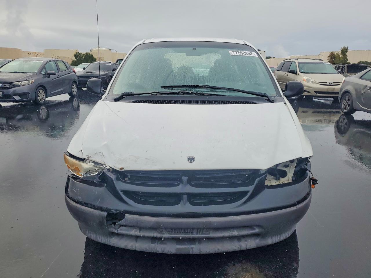 1999 Dodge Caravan White vin: 2B4FP25B3XR293224