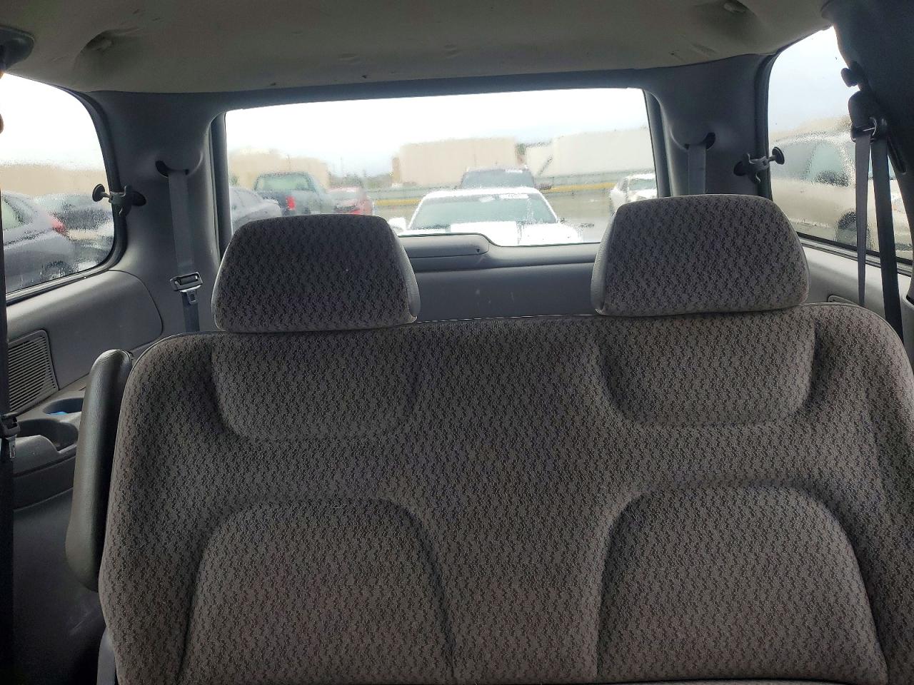 1999 Dodge Caravan White vin: 2B4FP25B3XR293224