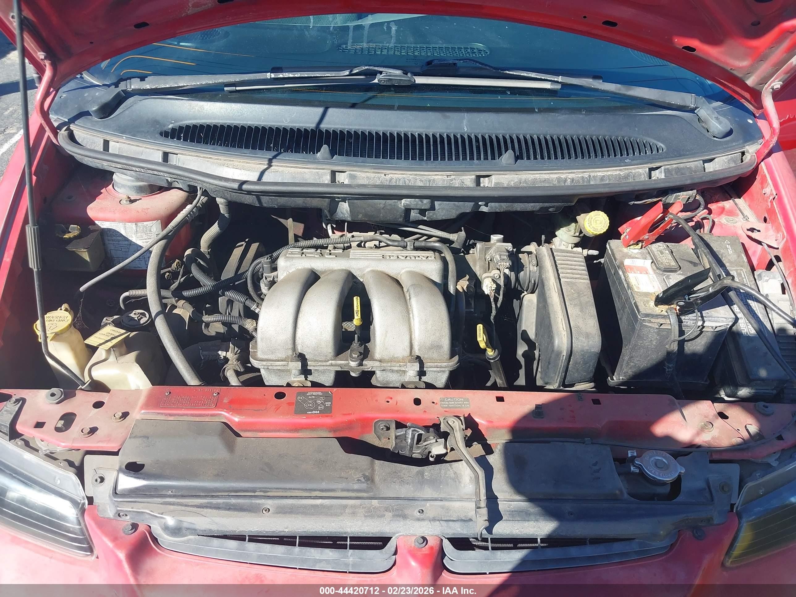 1999 Dodge Caravan   Red vin: 2B4FP25B4XR195223