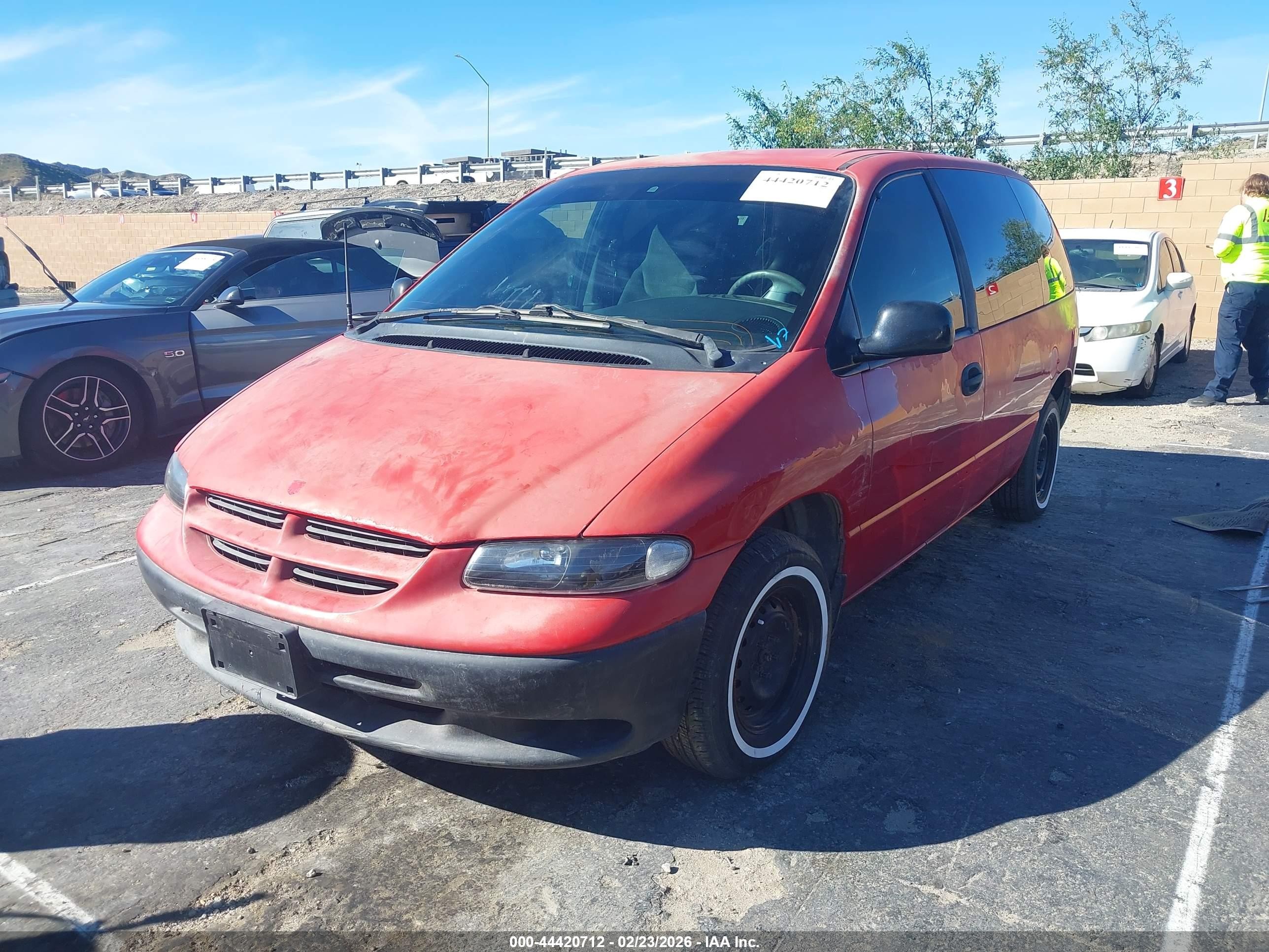 1999 Dodge Caravan   Red vin: 2B4FP25B4XR195223