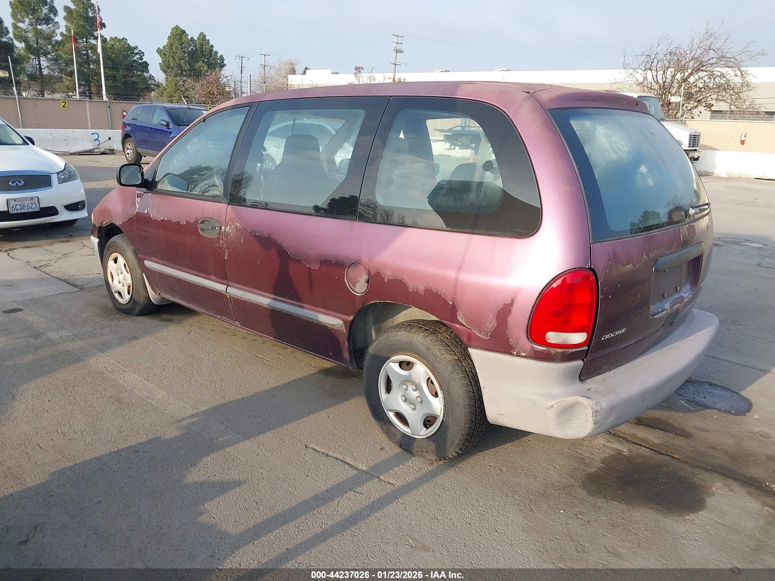1999 Dodge Caravan   Red vin: 2B4FP25B4XR217169