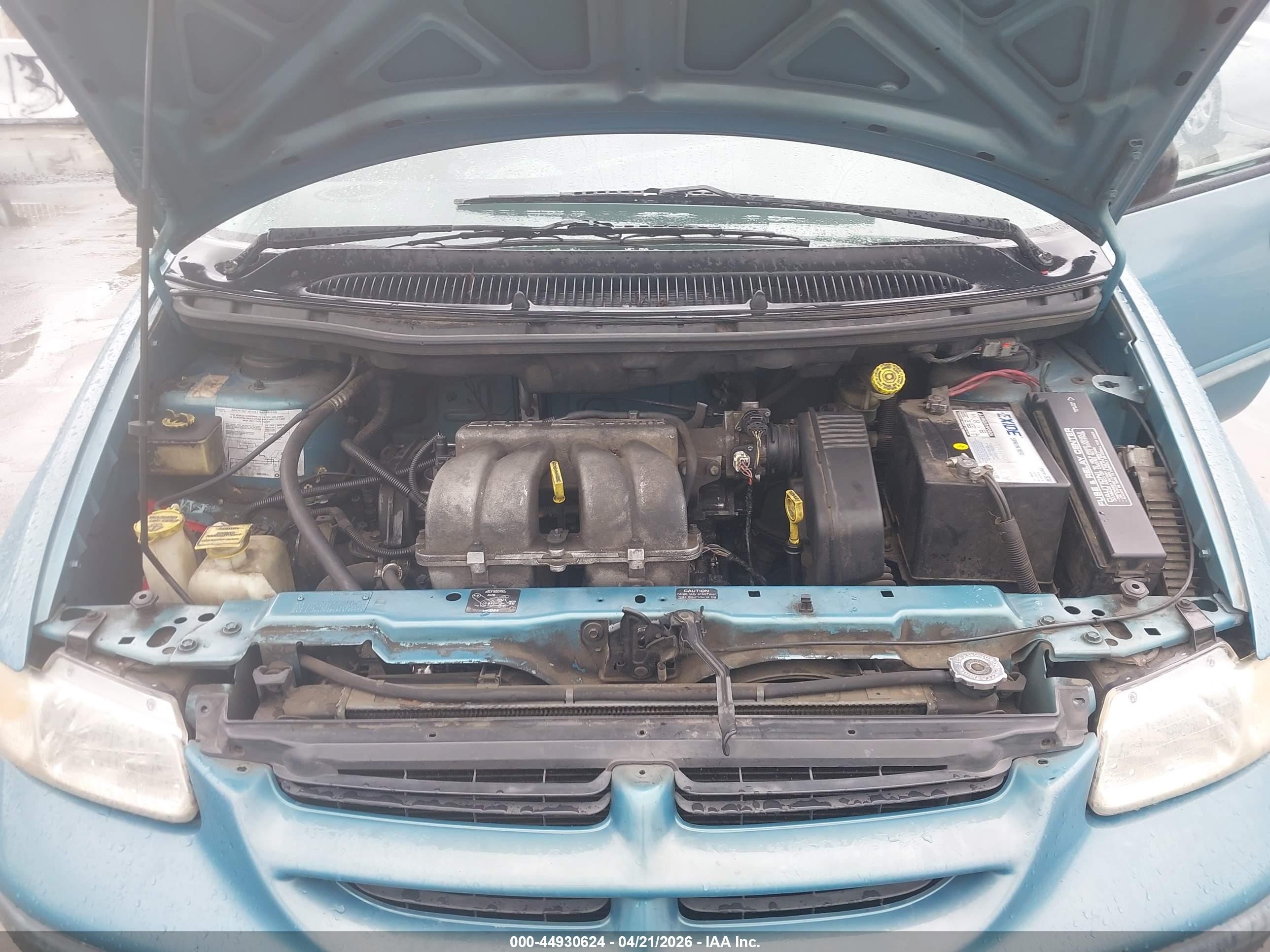 1998 Dodge Caravan   Blue vin: 2B4FP25B5WR705934