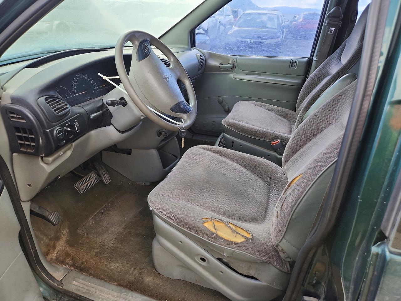 1999 Dodge Caravan Green vin: 2B4FP25B5XR374371