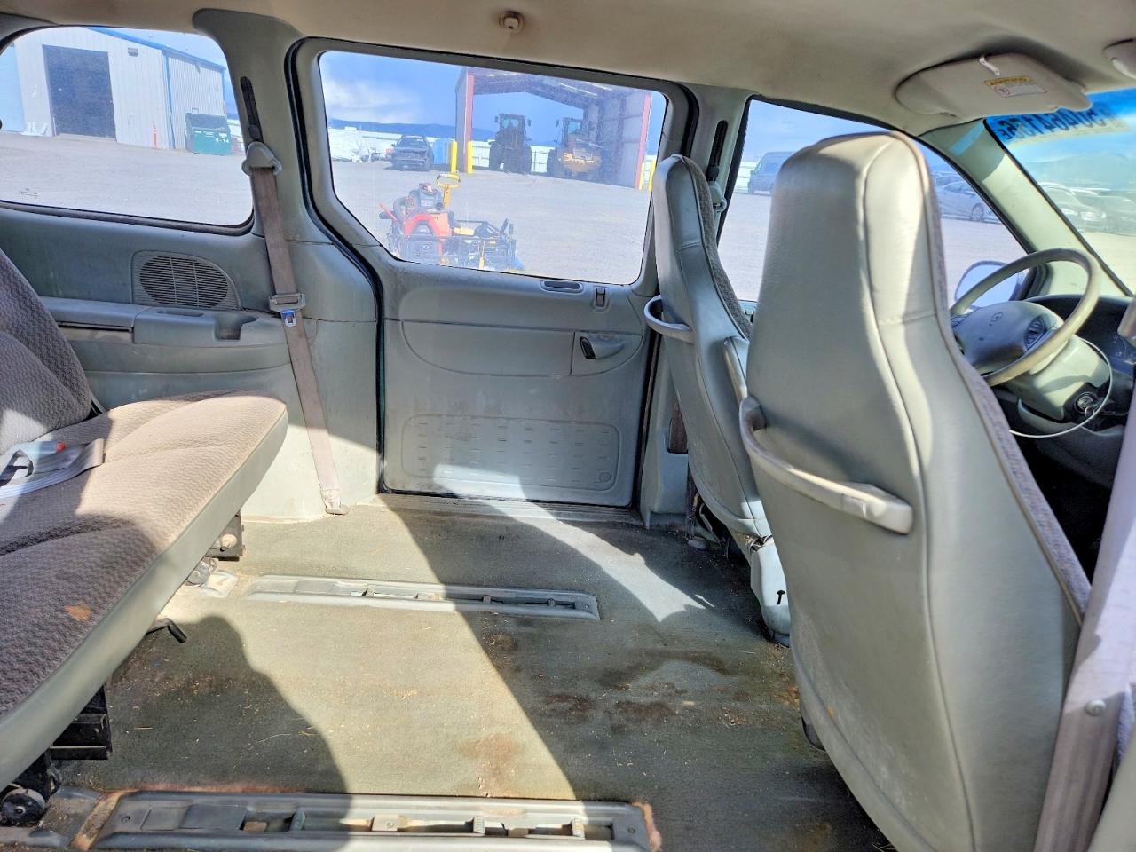 1999 Dodge Caravan Green vin: 2B4FP25B5XR374371