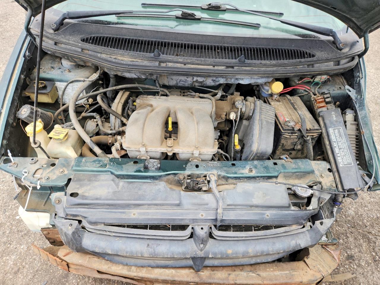 1998 Dodge Caravan Green vin: 2B4FP25B6WR764782
