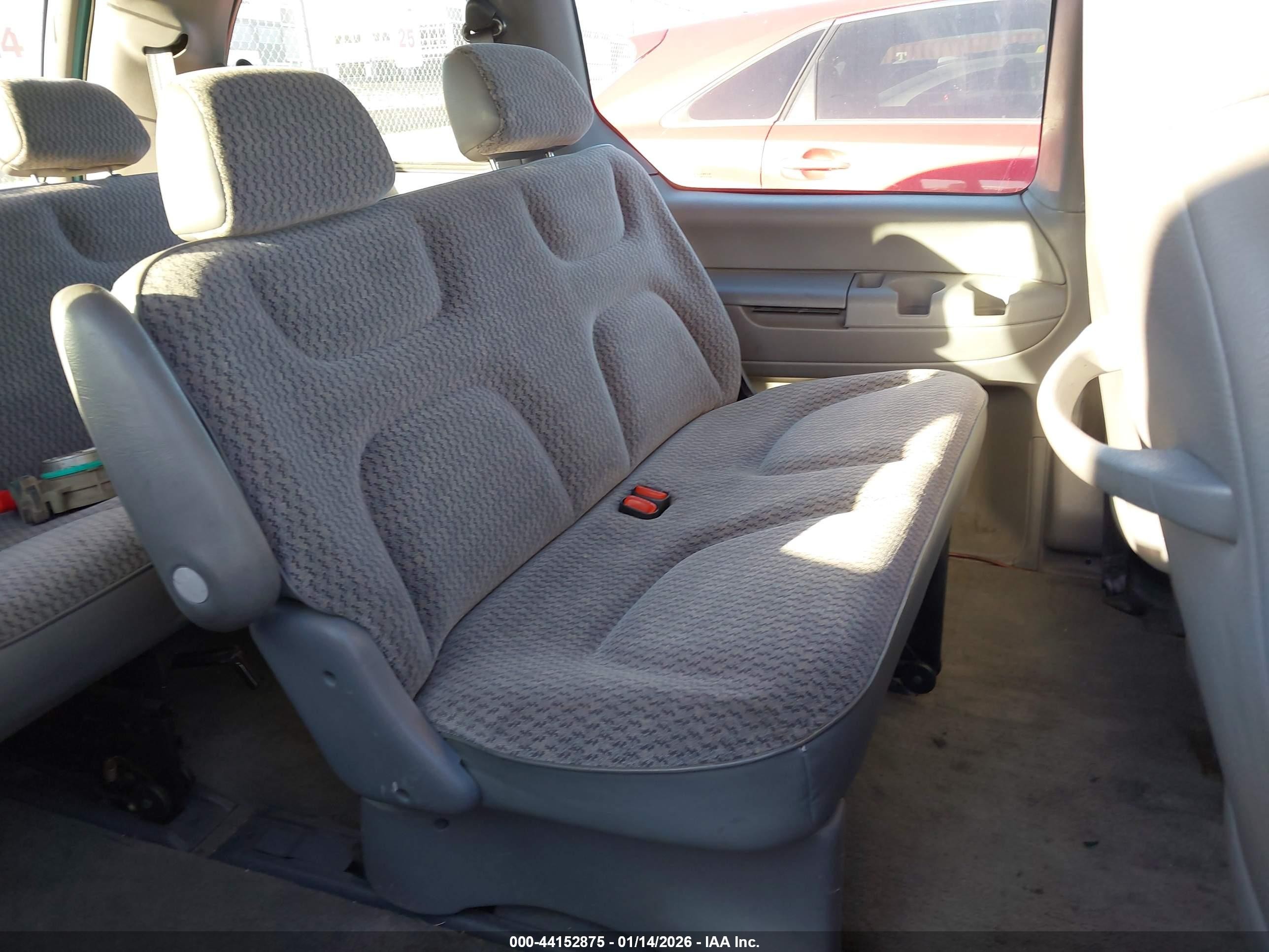 1999 Dodge Caravan   Blue vin: 2B4FP25B9XR463280