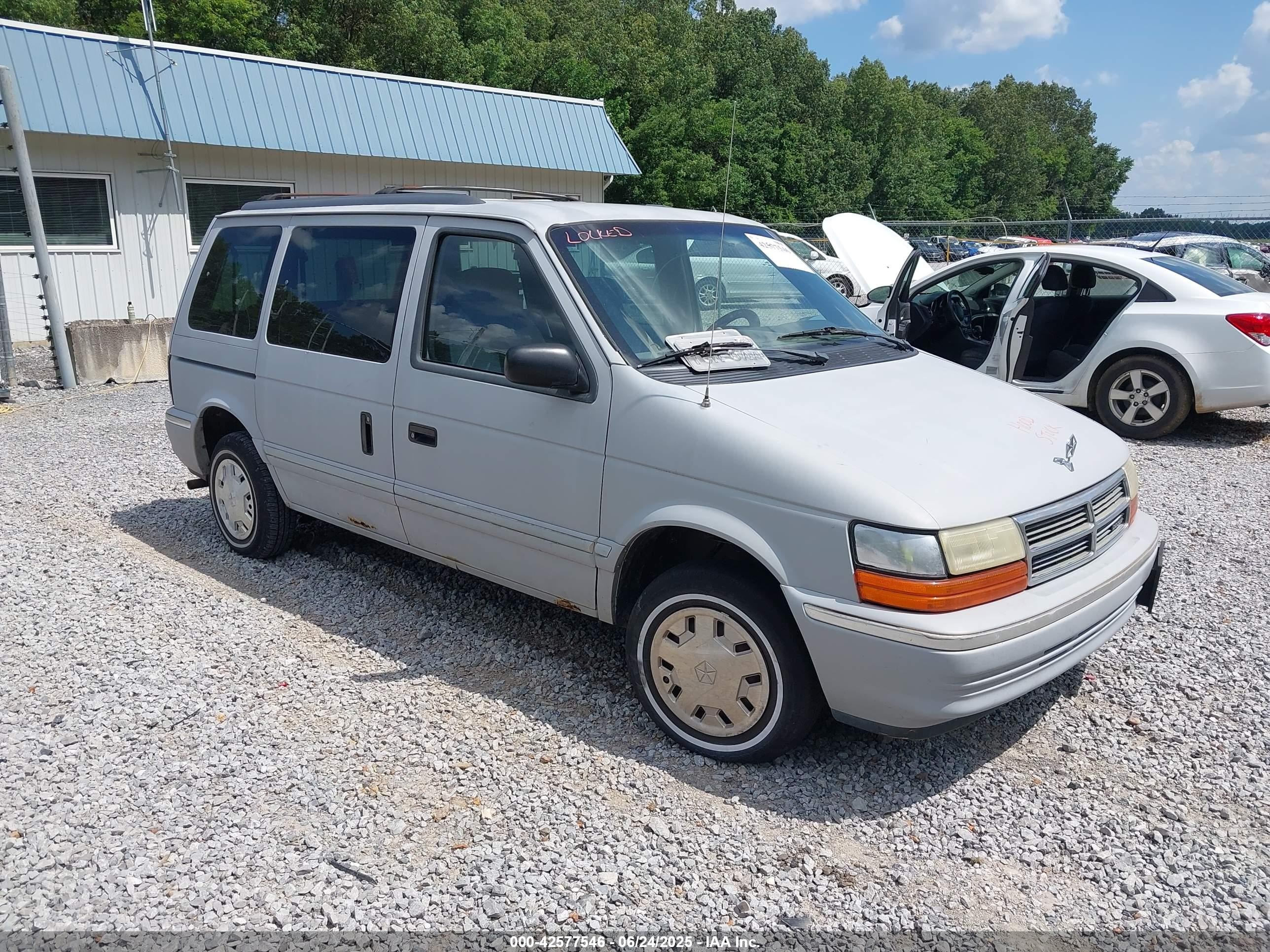 1992 Dodge Caravan   Gray vin: 2B4GH2532NR682931