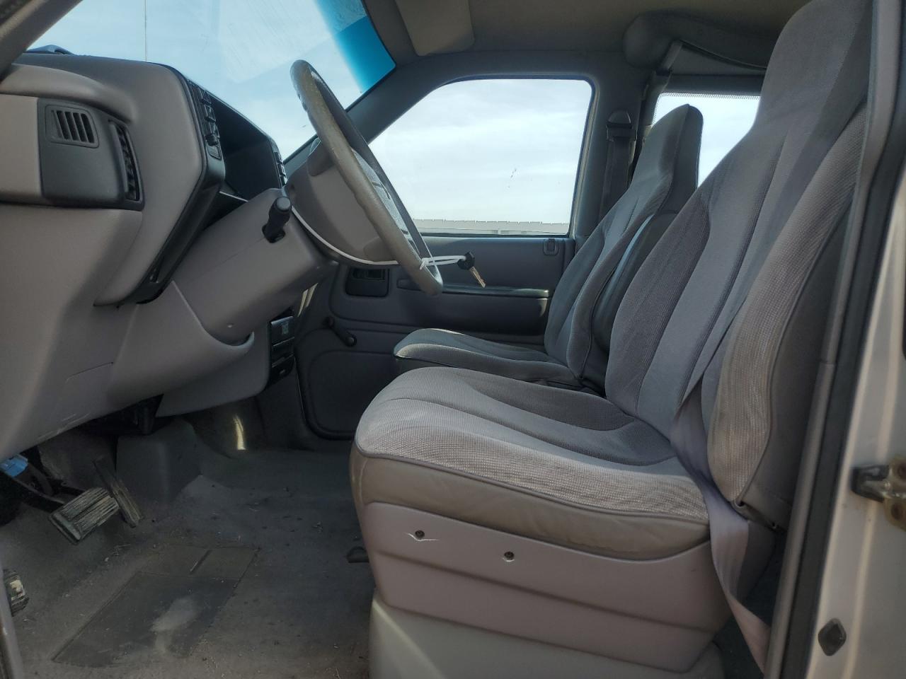 1992 Dodge Caravan Silver vin: 2B4GH25K3NR776100