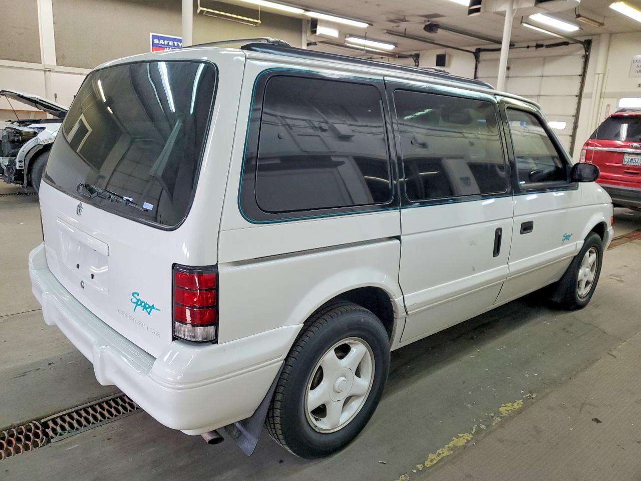 1995 Dodge Caravan Se White vin: 2B4GH45R4SR236467