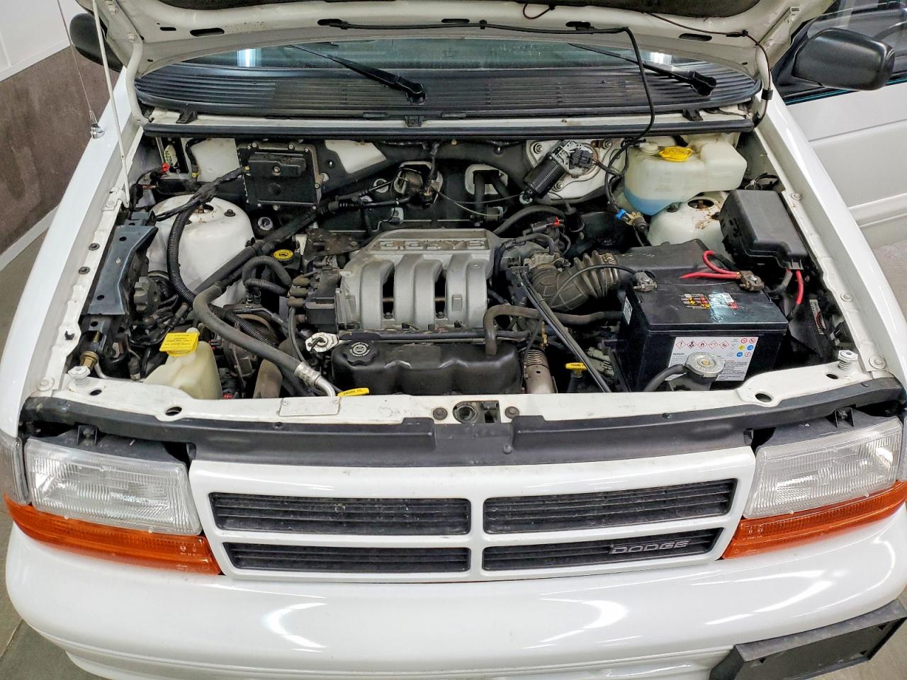 1995 Dodge Caravan Se White vin: 2B4GH45R4SR236467