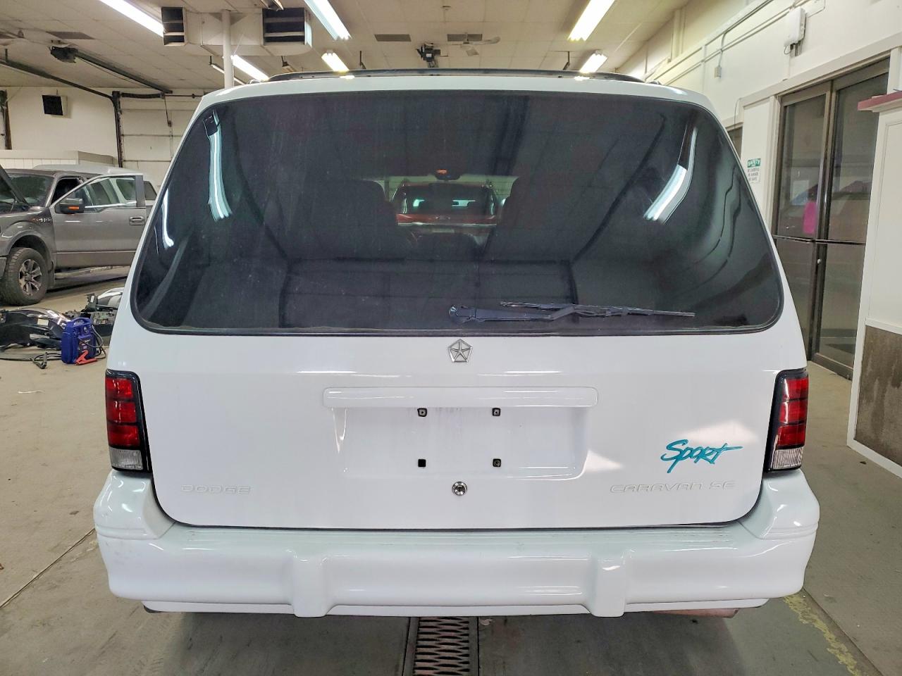 1995 Dodge Caravan Se White vin: 2B4GH45R4SR236467