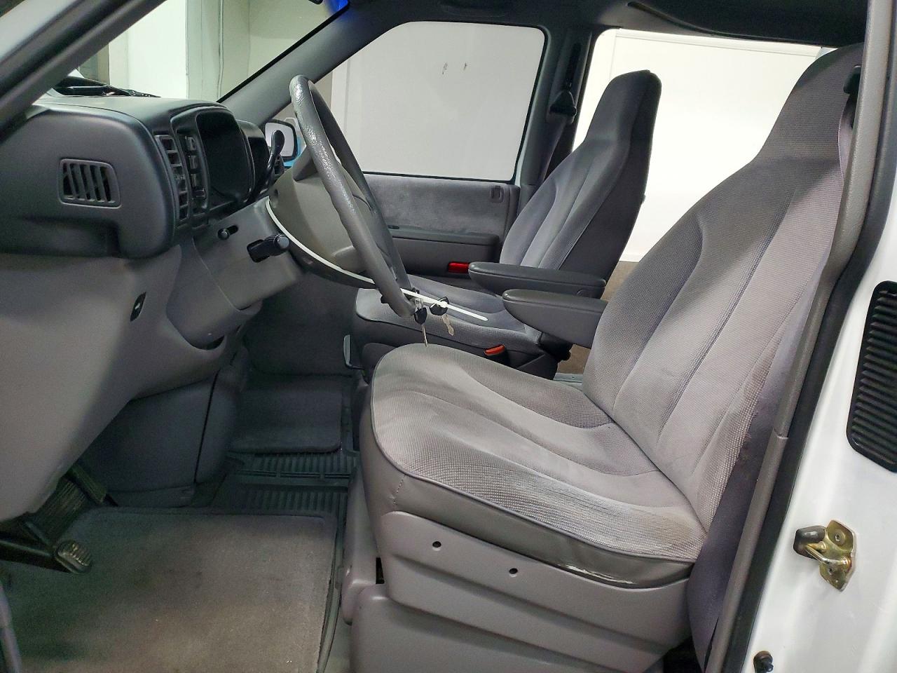 1995 Dodge Caravan Se White vin: 2B4GH45R4SR236467