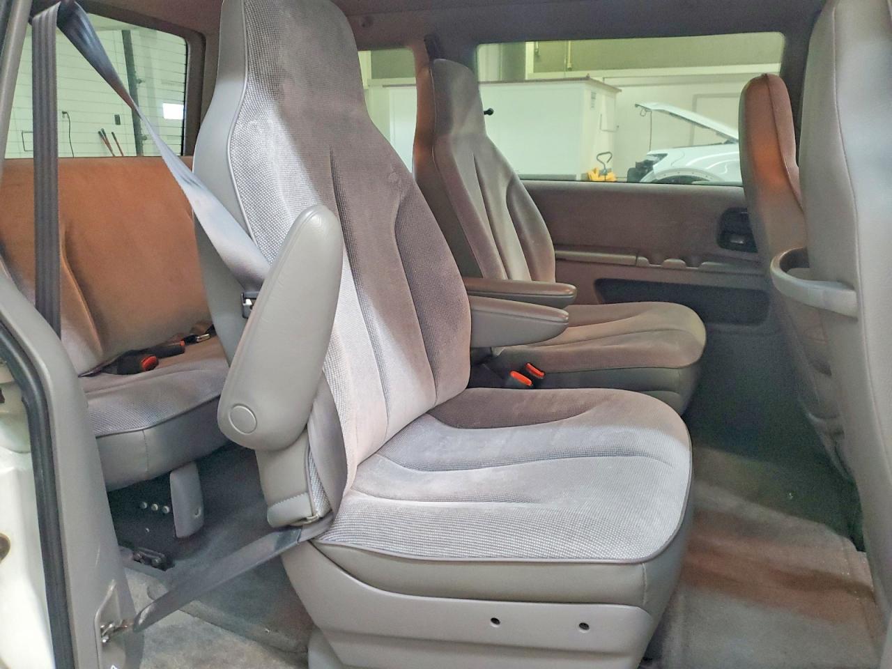 1995 Dodge Caravan Se White vin: 2B4GH45R4SR236467