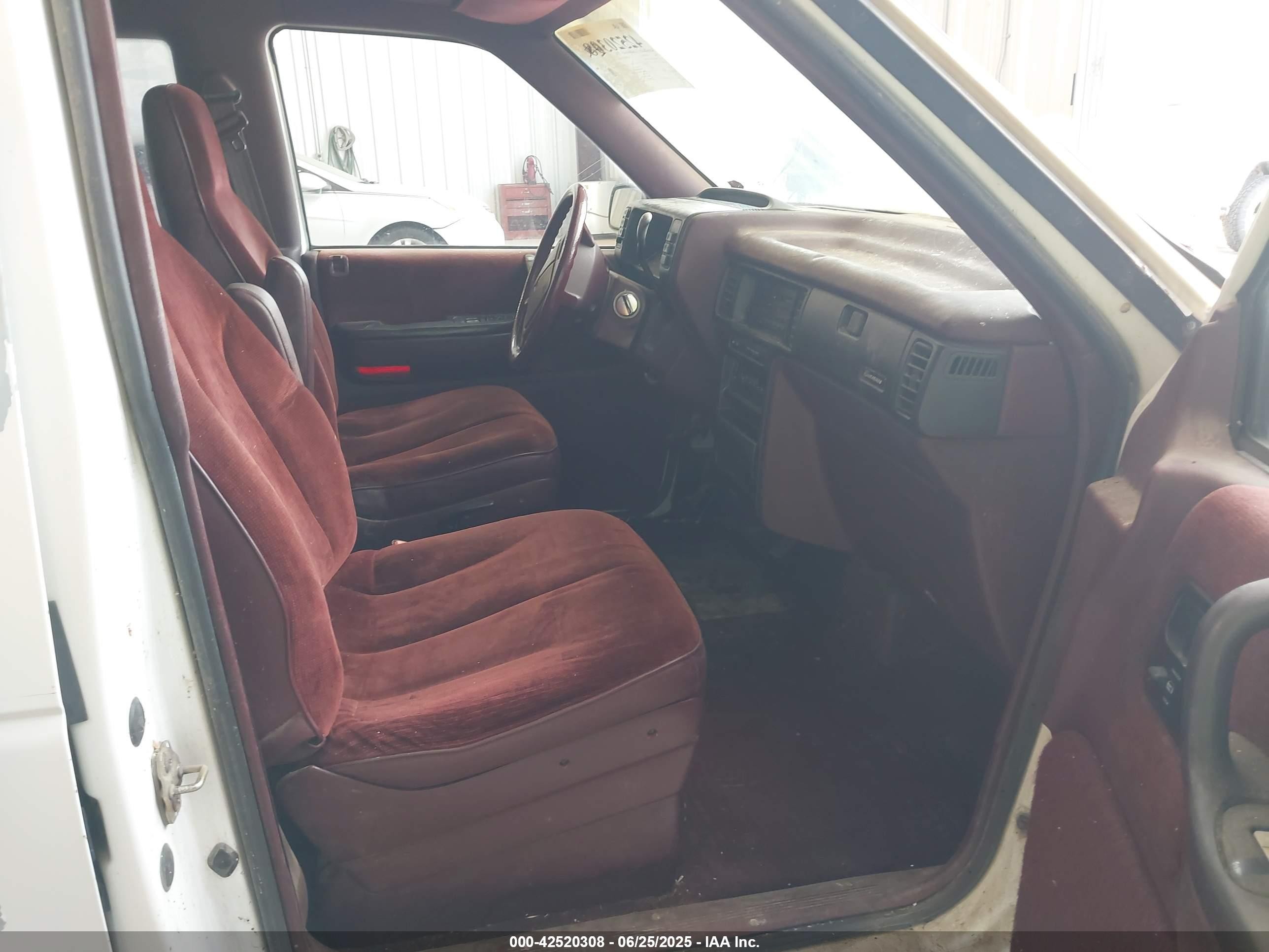 1992 Dodge Caravan Se White vin: 2B4GH45RXNR598095