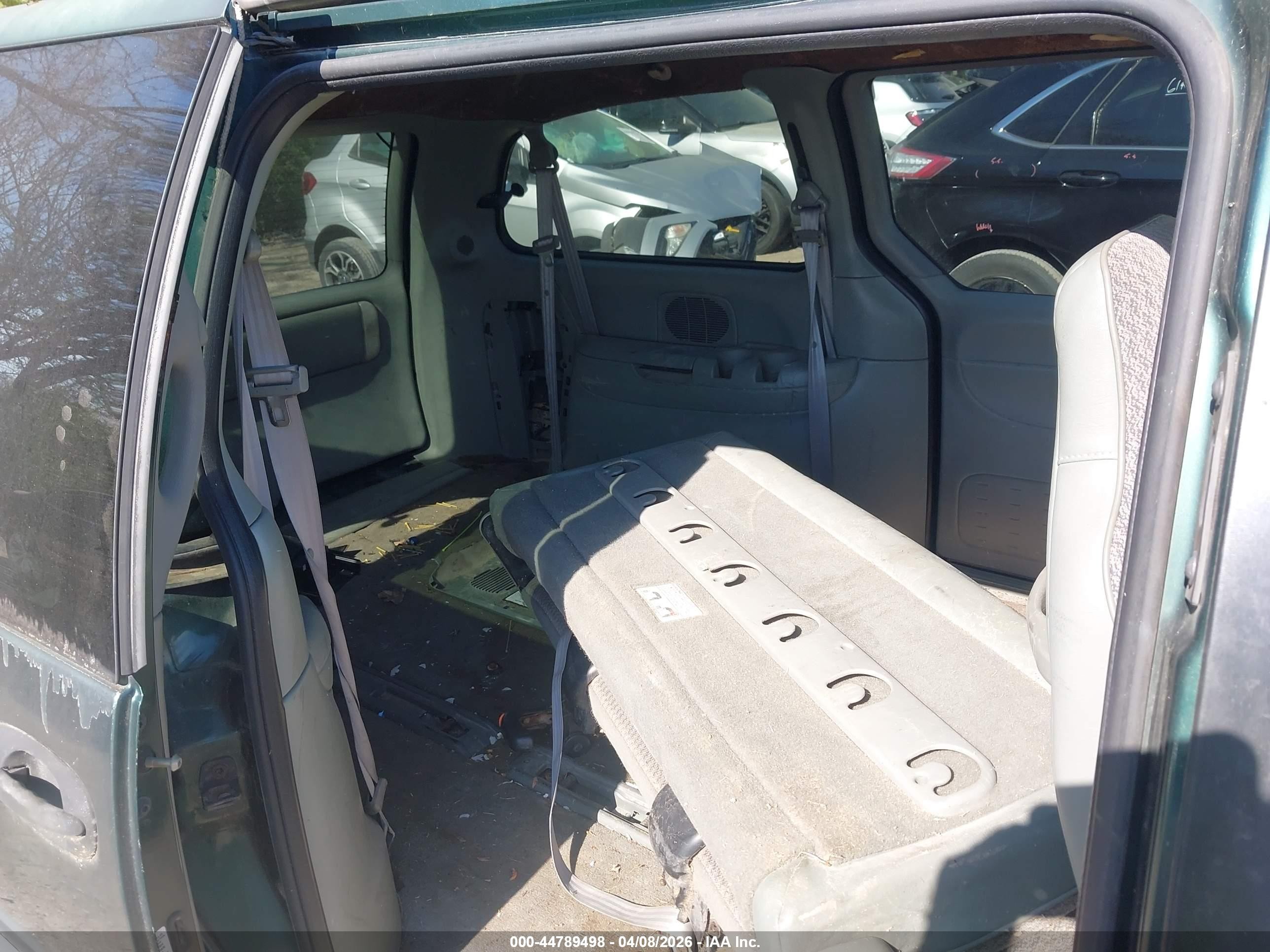 1999 Dodge Grand Caravan   Green vin: 2B4GP2435XR110419