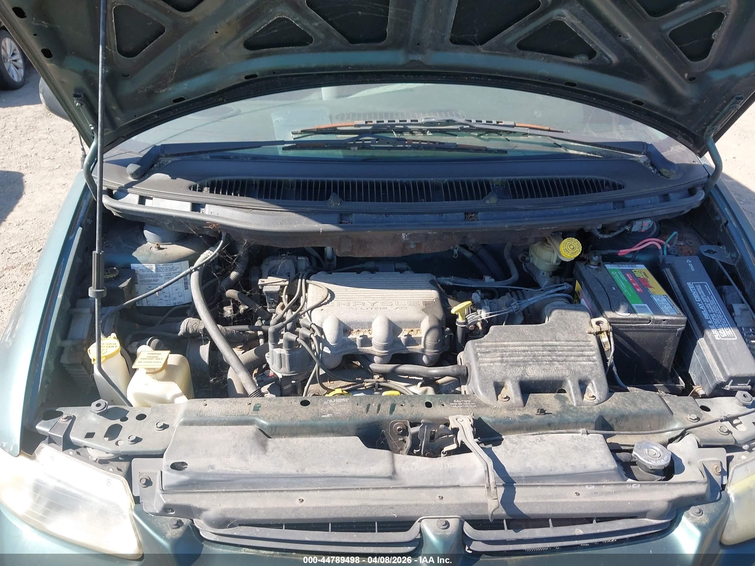 1999 Dodge Grand Caravan   Green vin: 2B4GP2435XR110419