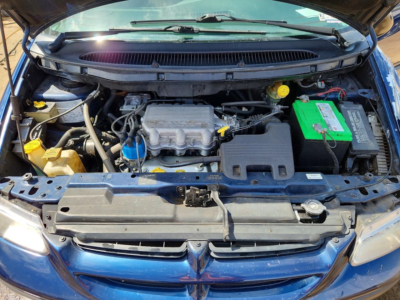 2000 Dodge Caravan Blue vin: 2B4GP2530YR737559