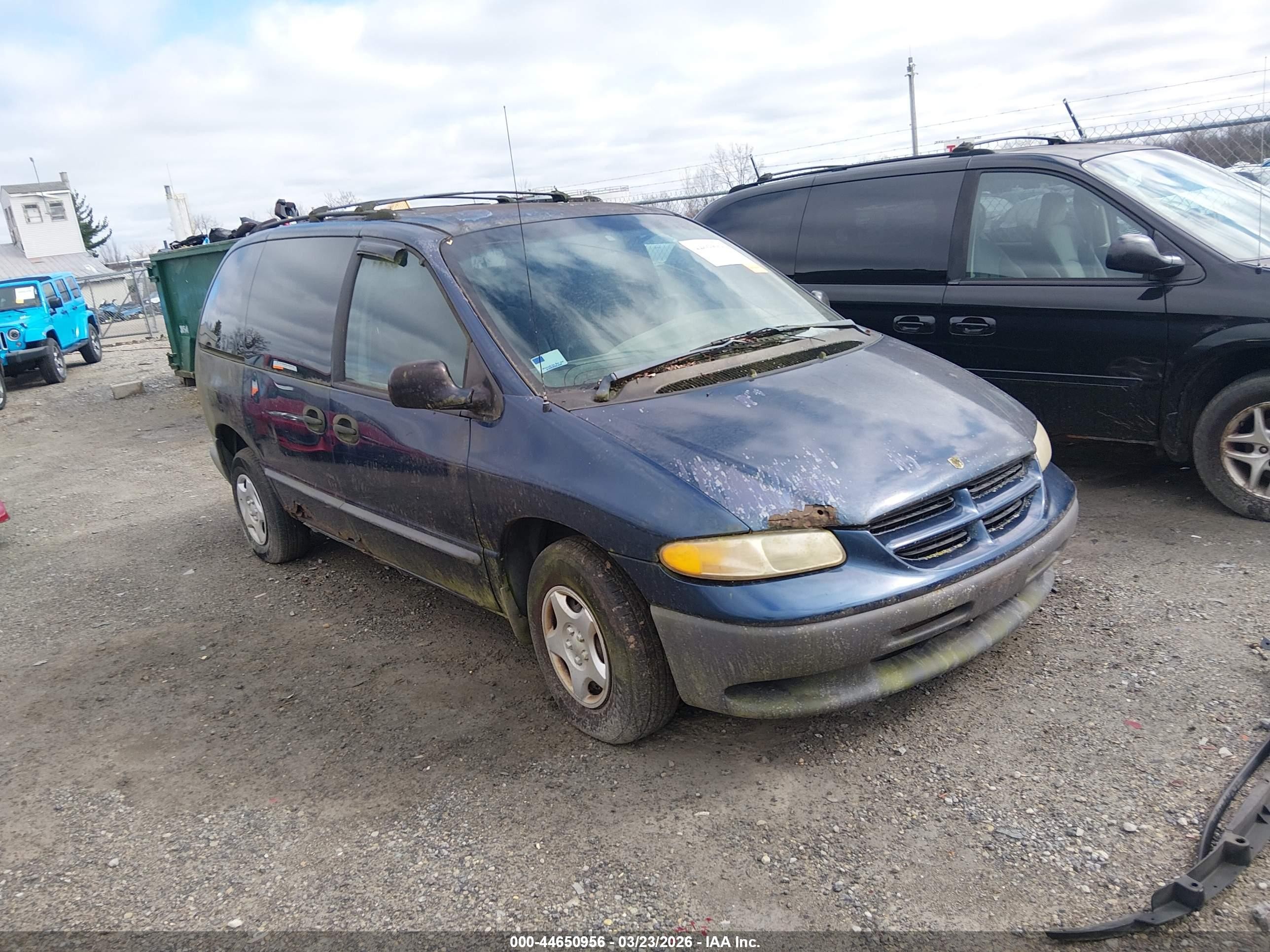 2B4GP2532YR641500