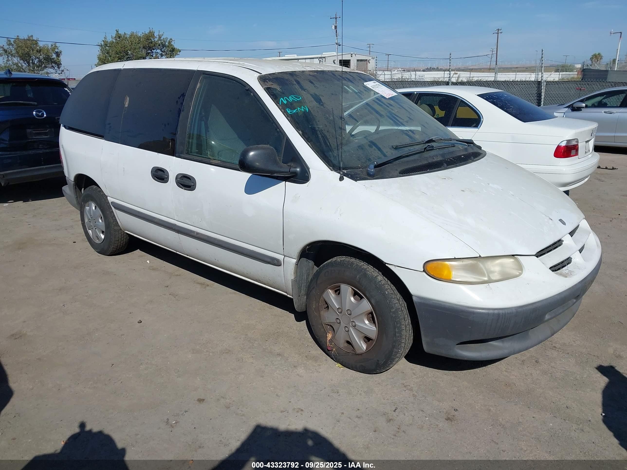 2B4GP25R0YR663631