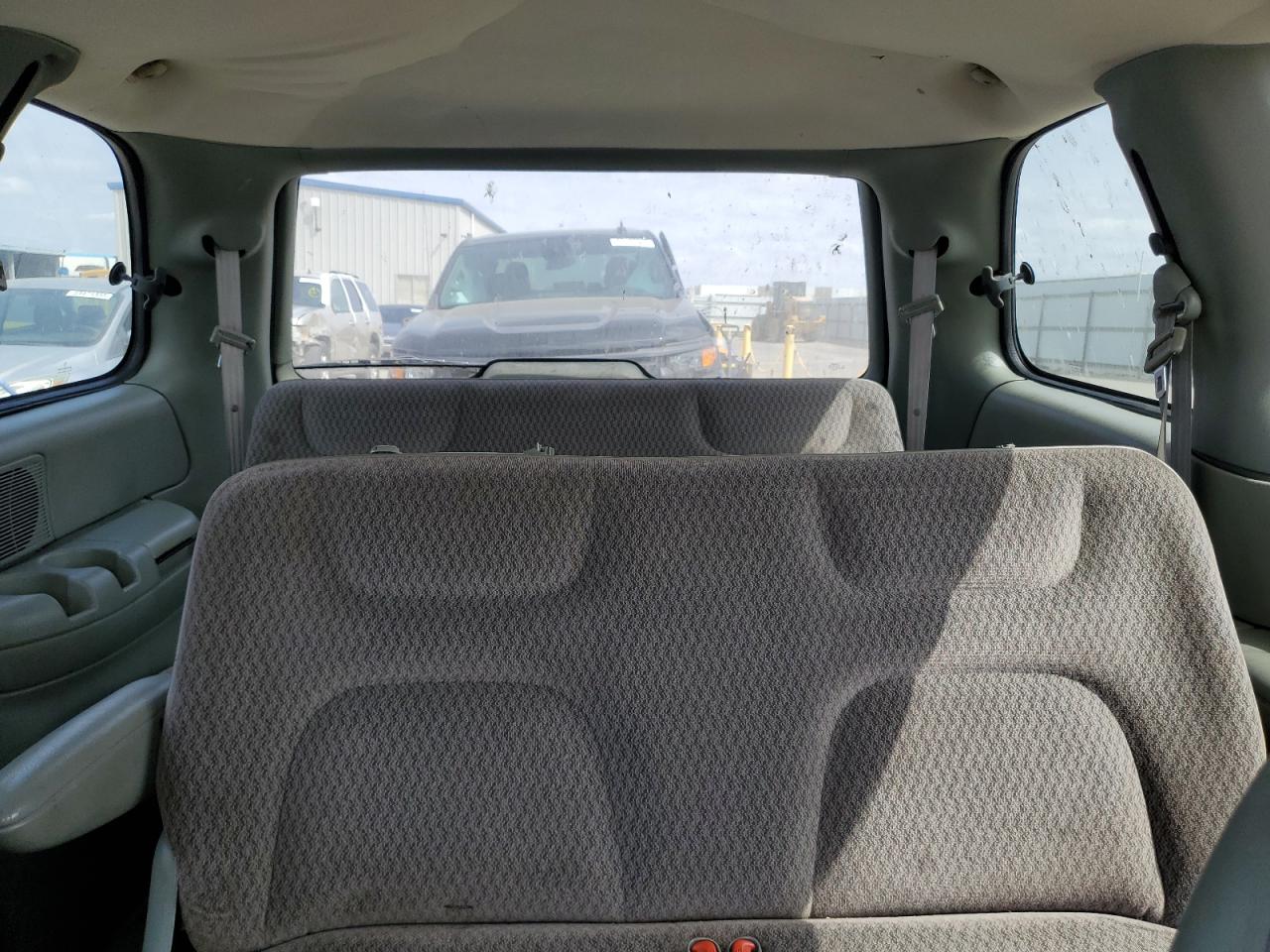 1998 Dodge Caravan Green vin: 2B4GP25R6WR696923
