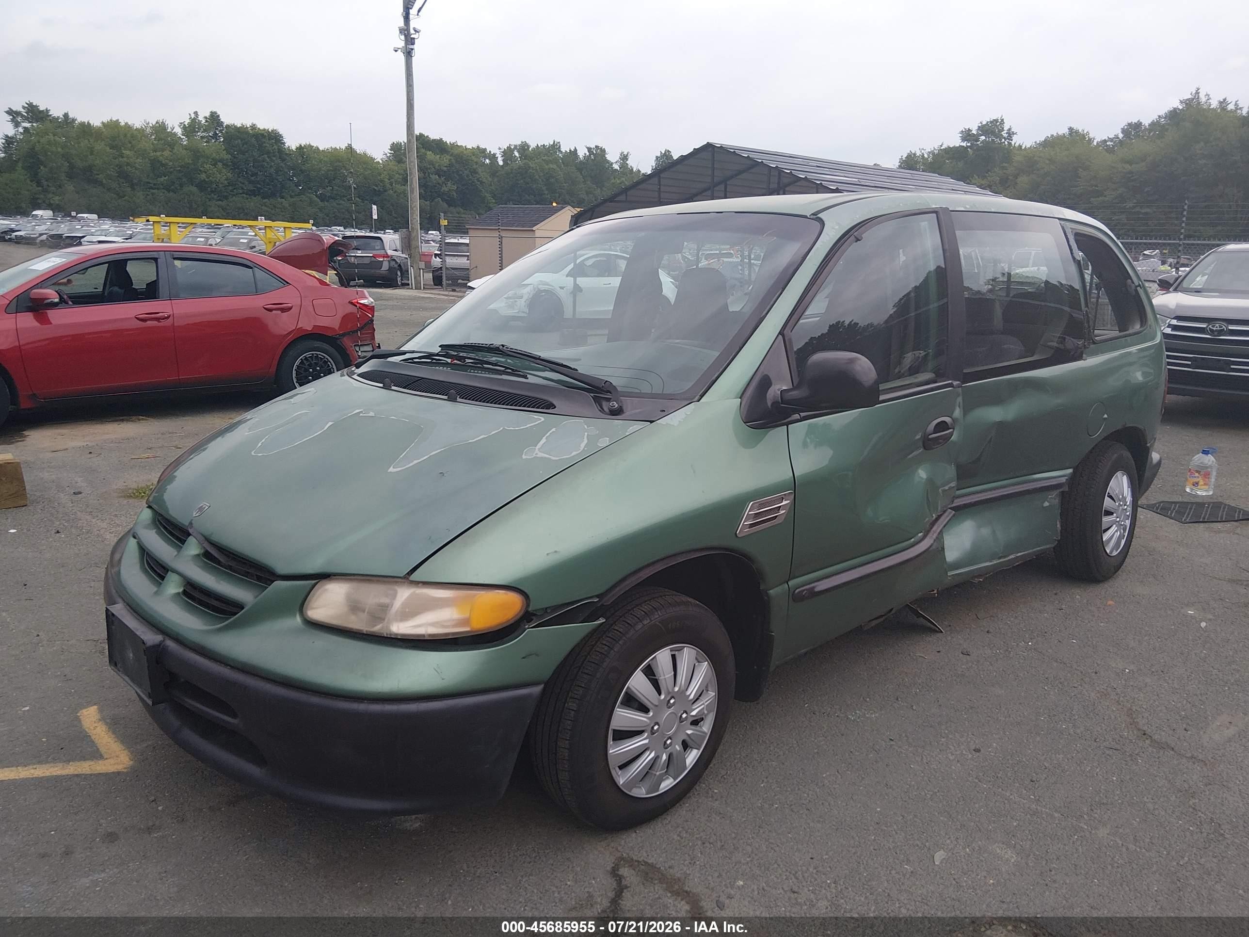 1998 Dodge Caravan   Green vin: 2B4GP25RXWR555854