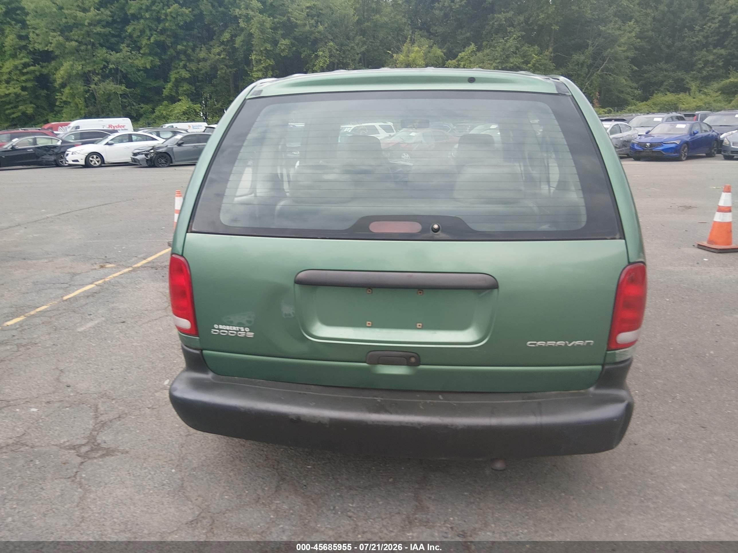 1998 Dodge Caravan   Green vin: 2B4GP25RXWR555854
