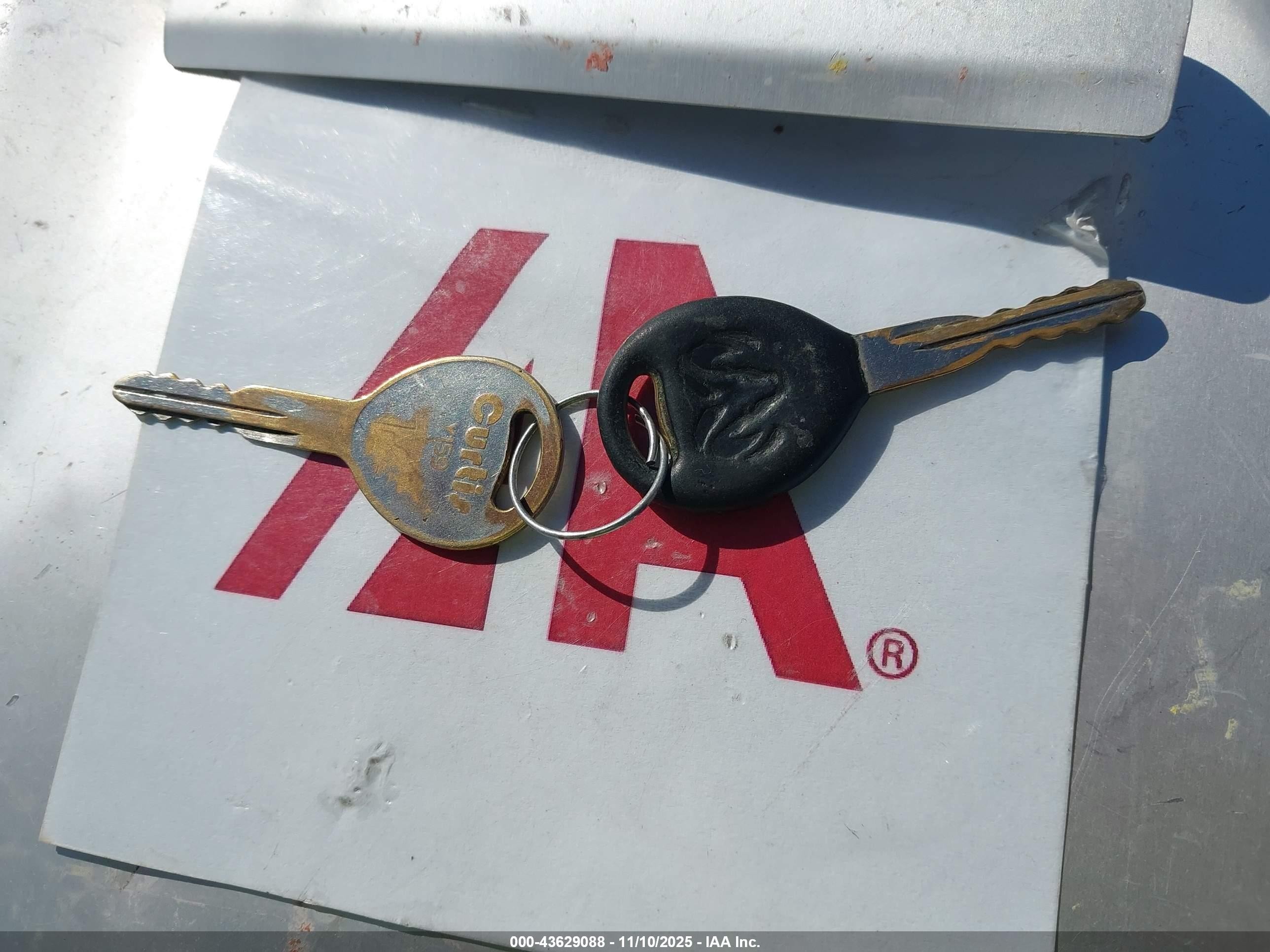 2001 Dodge Grand Caravan Sport Серебряный vin: 2B4GP44301R366776