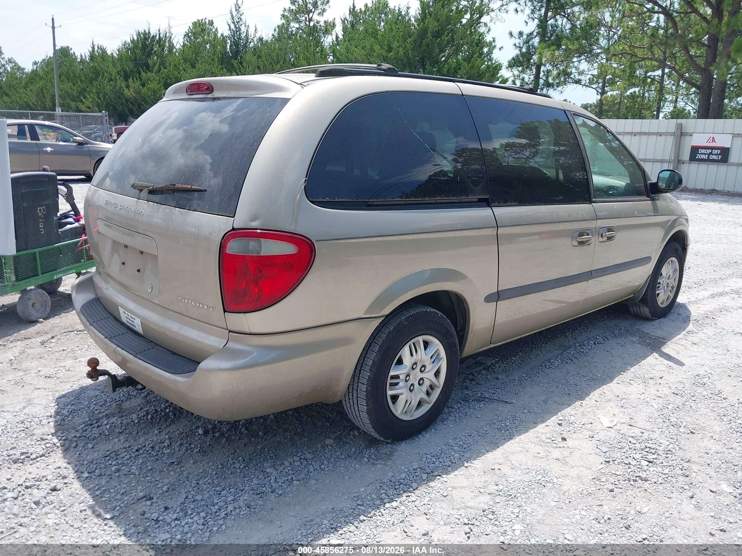 2002 Dodge Grand Caravan Sport Gold vin: 2B4GP44302R552920