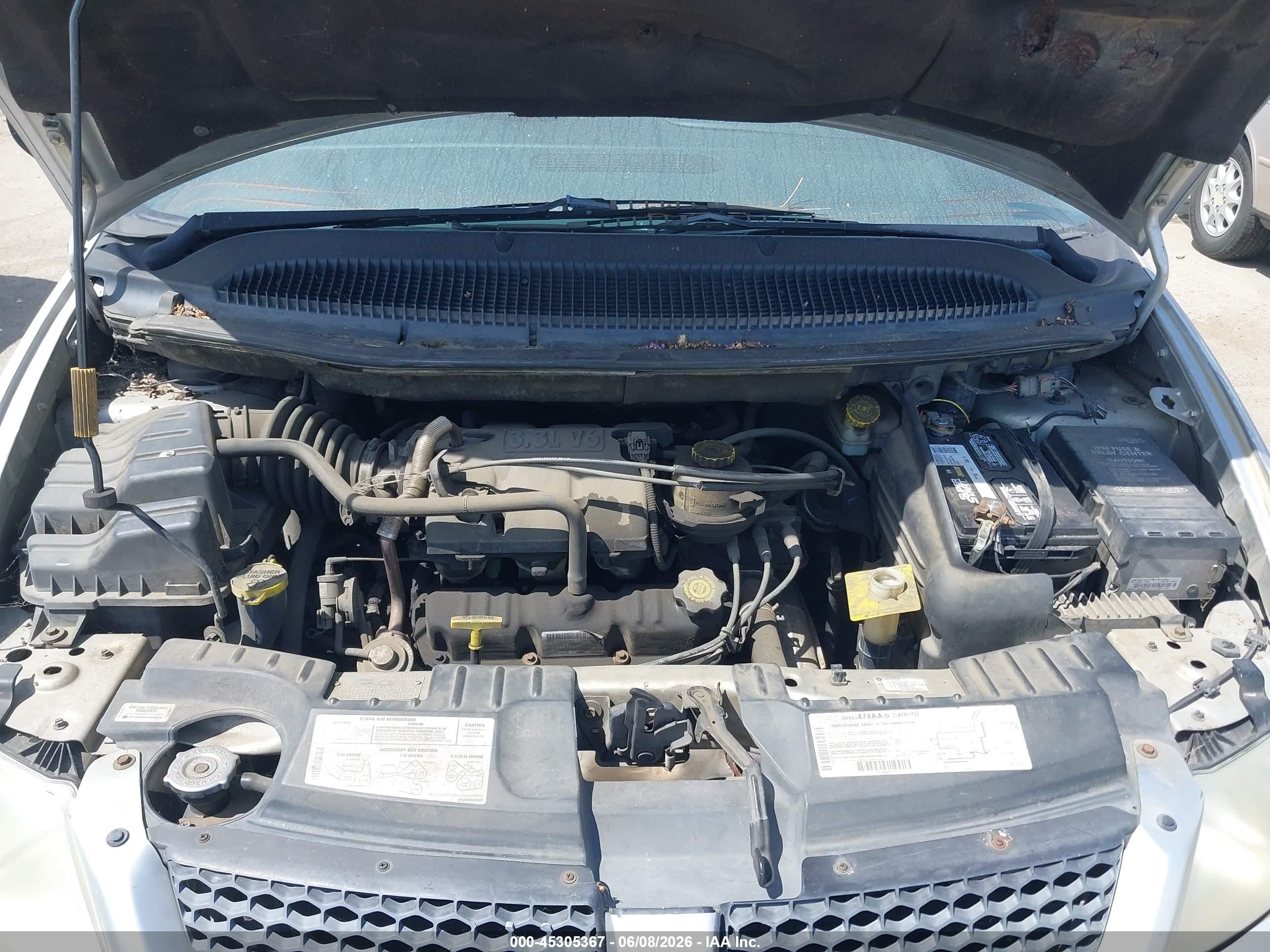 2001 Dodge Grand Caravan Sport Silver vin: 2B4GP44311R203683