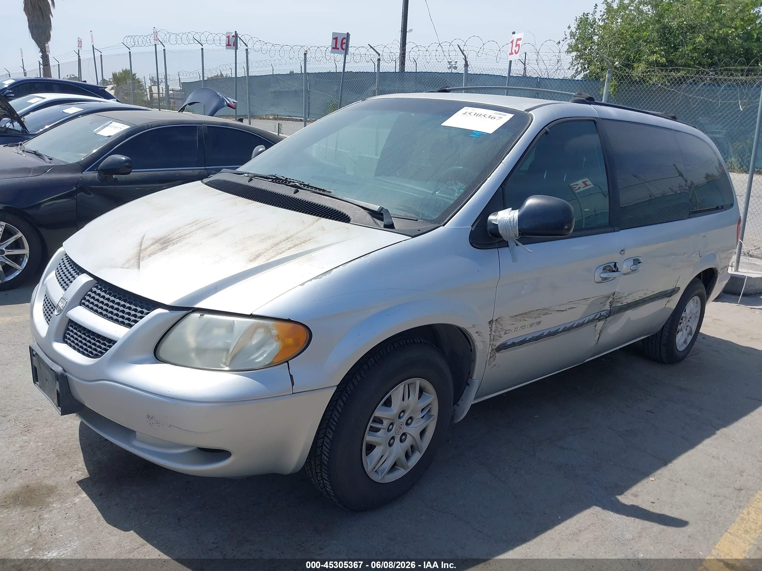 2001 Dodge Grand Caravan Sport Silver vin: 2B4GP44311R203683