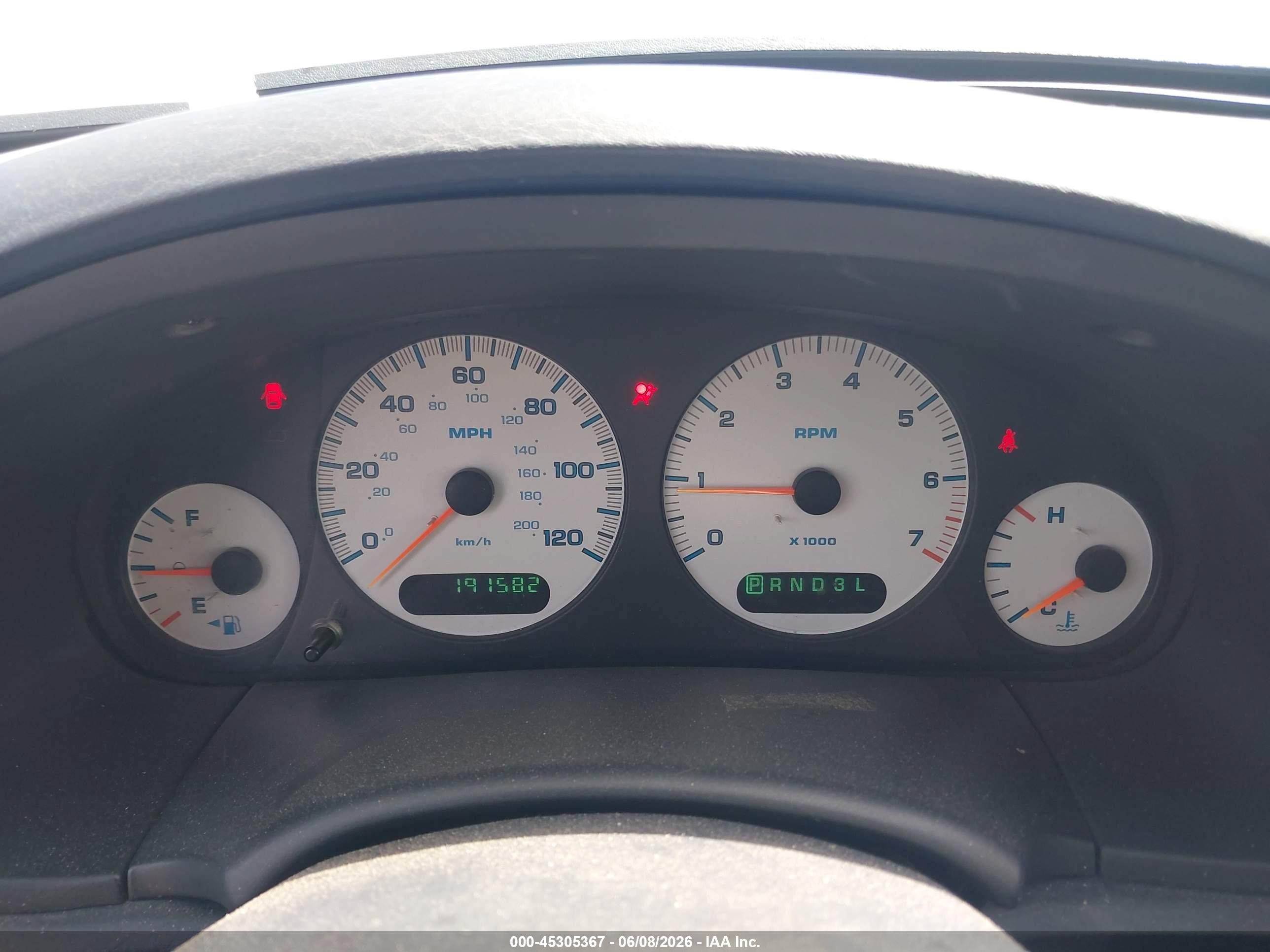 2001 Dodge Grand Caravan Sport Silver vin: 2B4GP44311R203683
