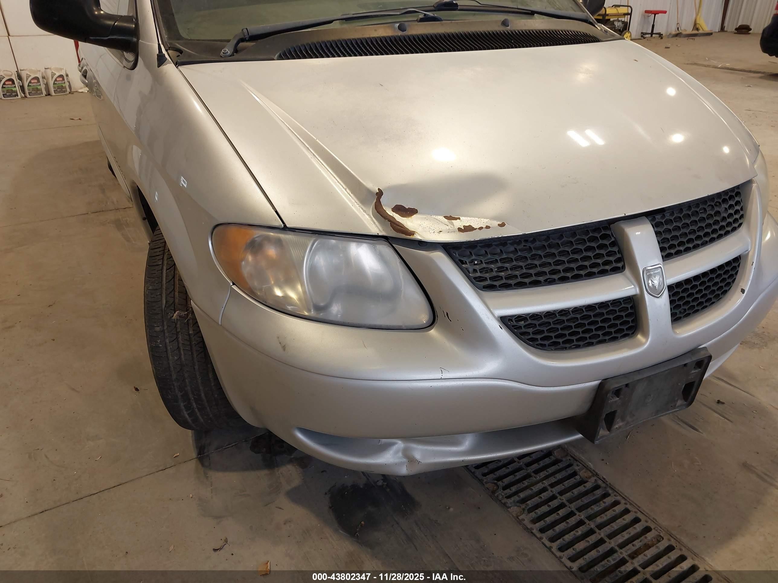 2001 Dodge Grand Caravan Sport Silver vin: 2B4GP44311R326626