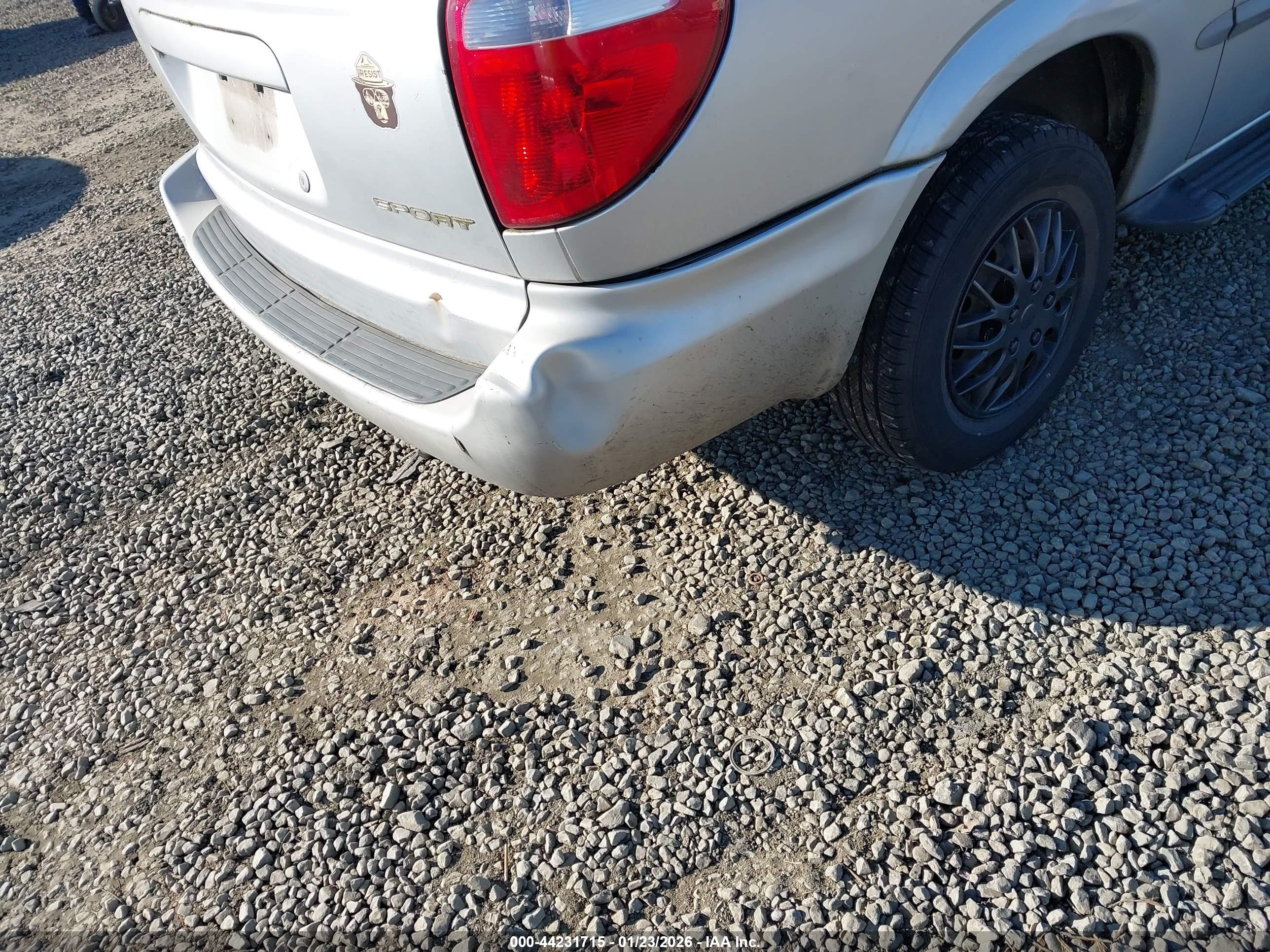 2001 Dodge Grand Caravan Sport Silver vin: 2B4GP44321R358906
