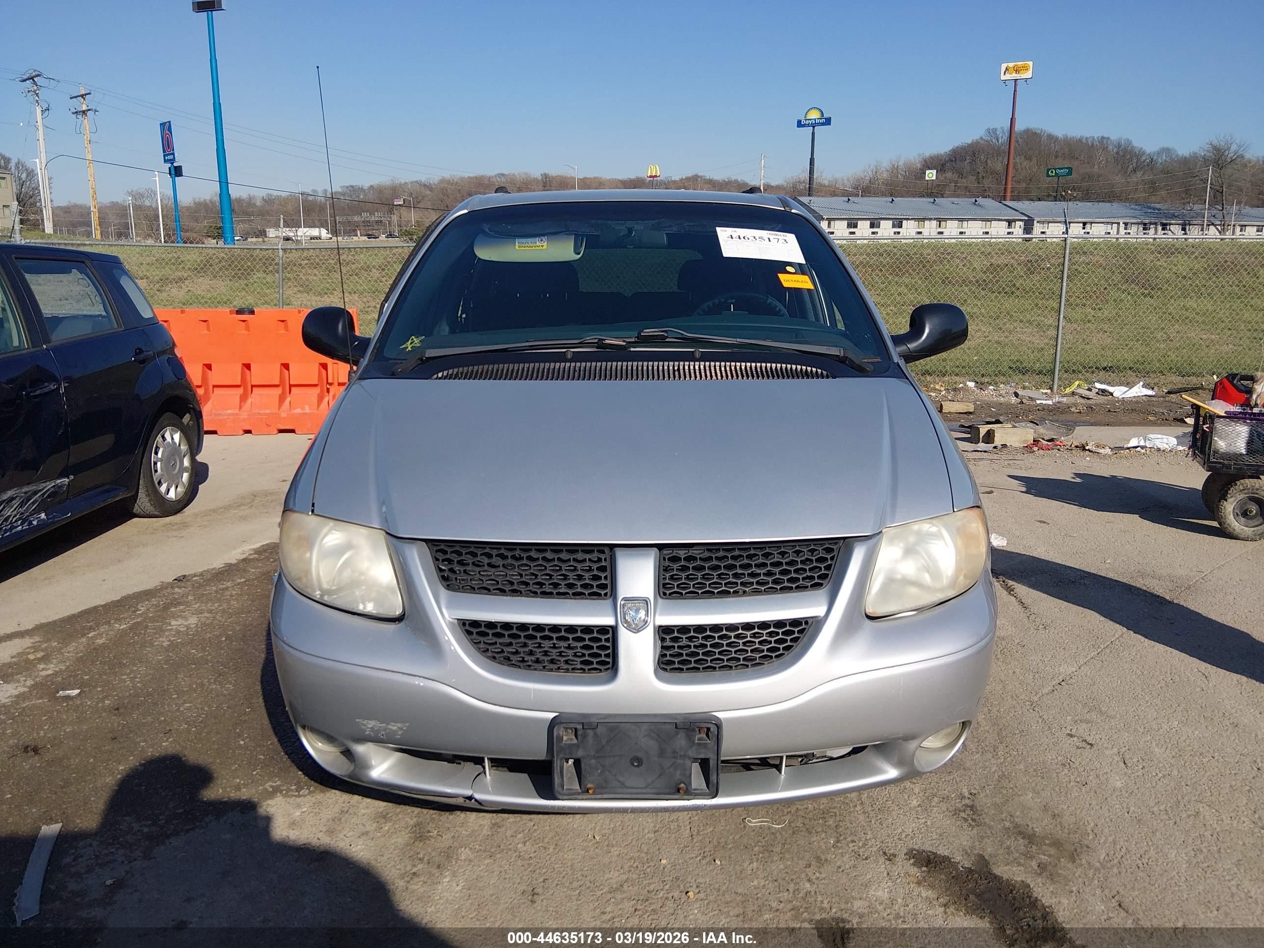 2001 Dodge Grand Caravan Sport Gray vin: 2B4GP44321R367525