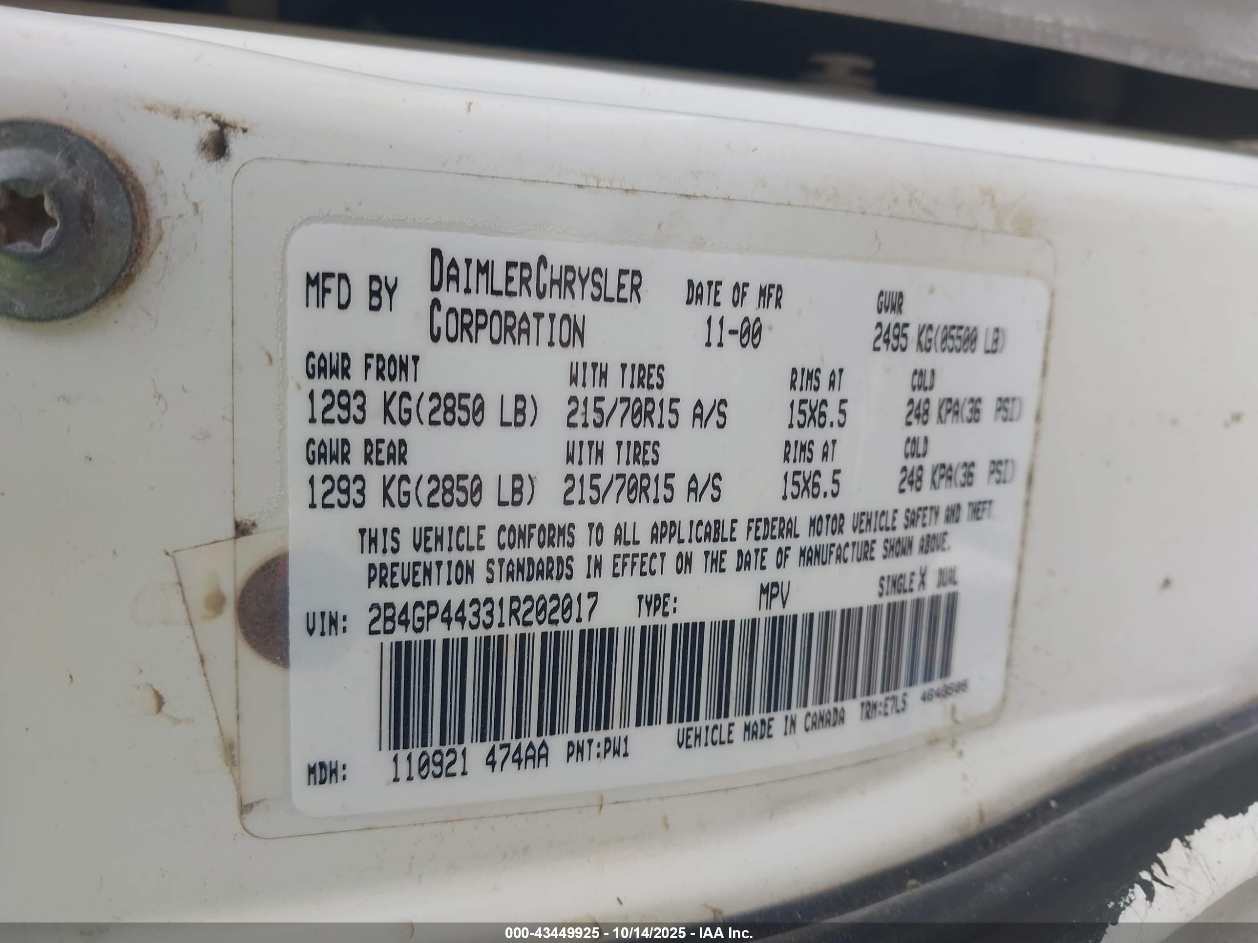 2001 Dodge Grand Caravan Sport Белый vin: 2B4GP44331R202017