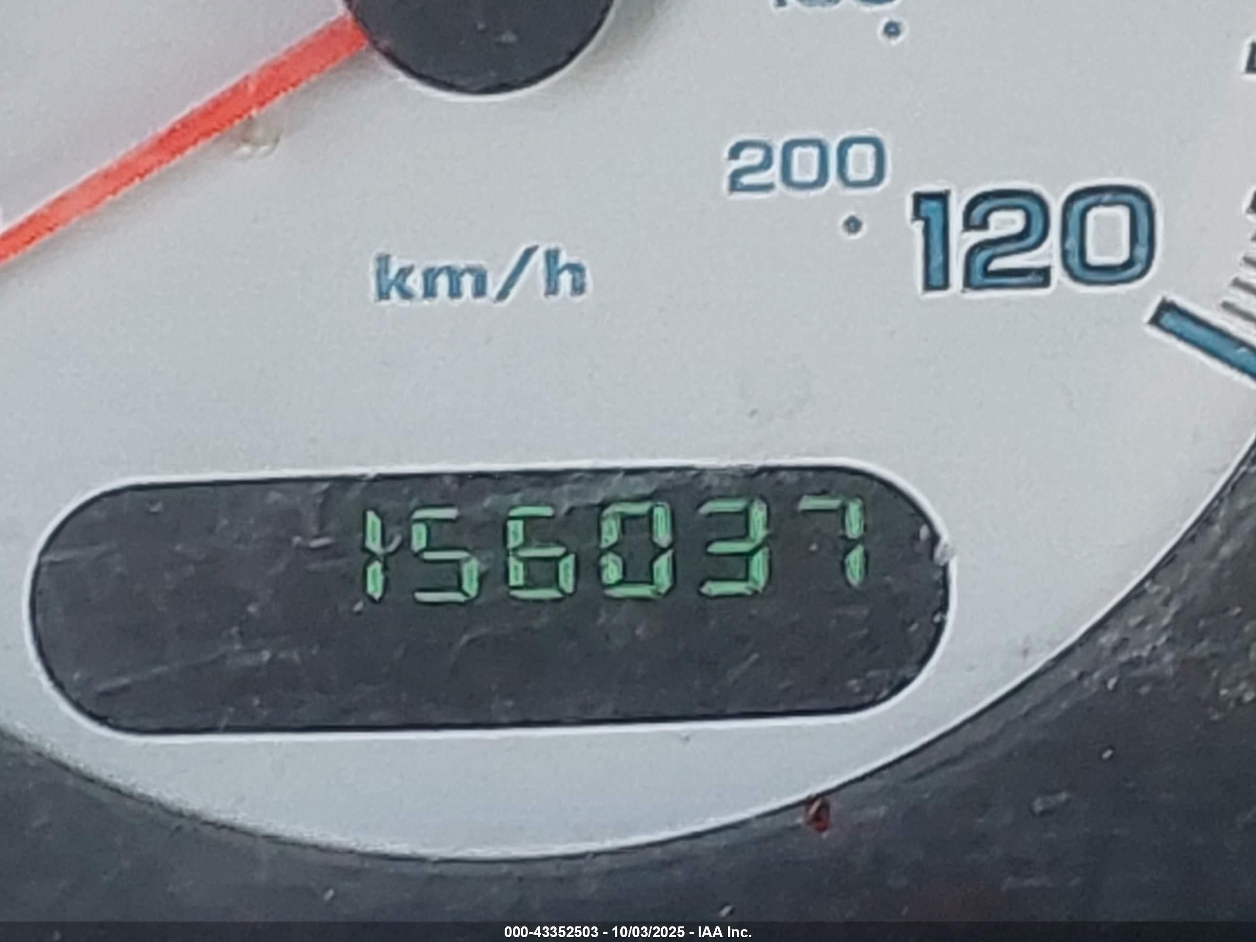 2001 Dodge Grand Caravan Sport Silver vin: 2B4GP44331R419907