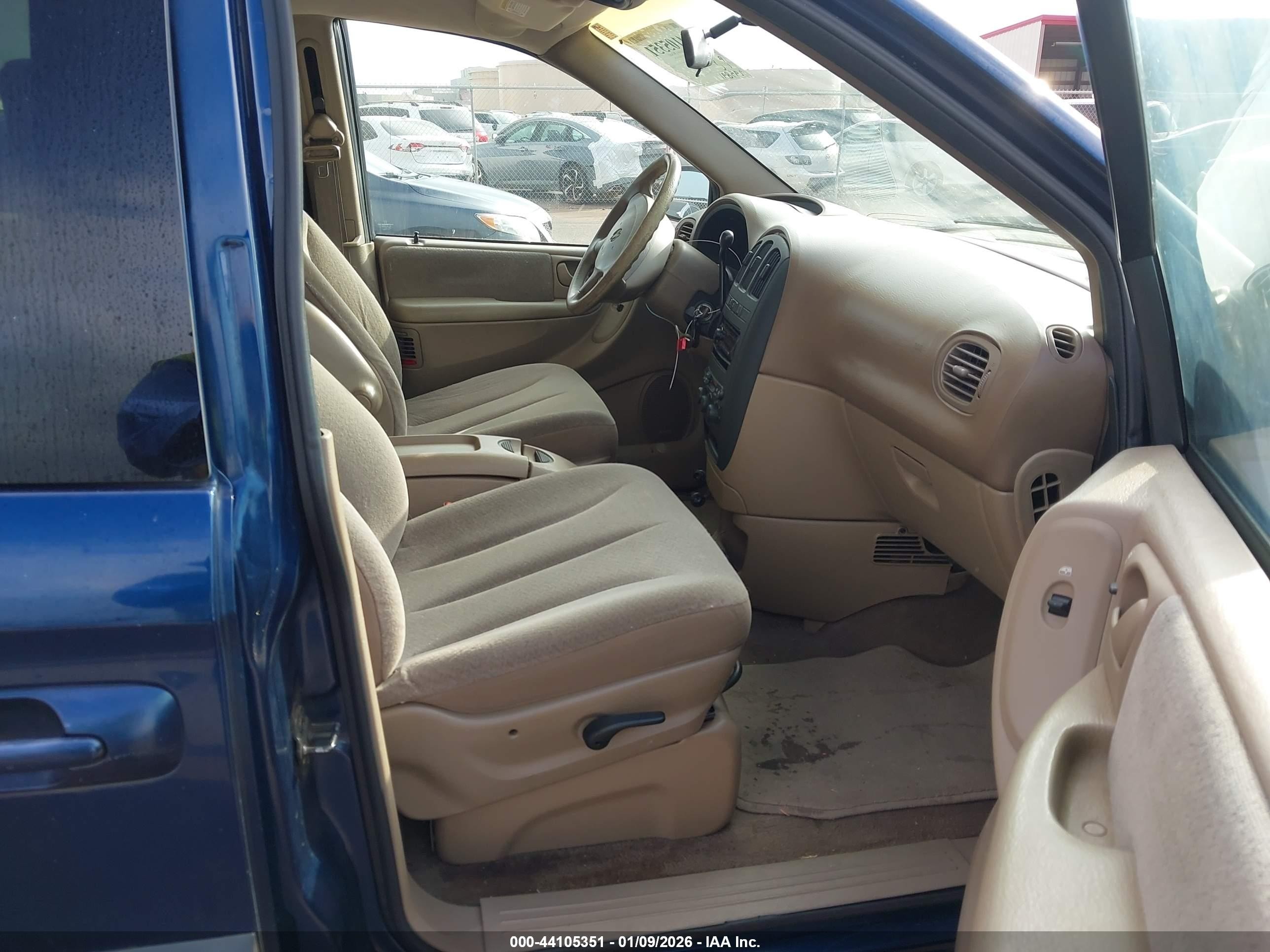 2001 Dodge Grand Caravan Sport Blue vin: 2B4GP44341R209896