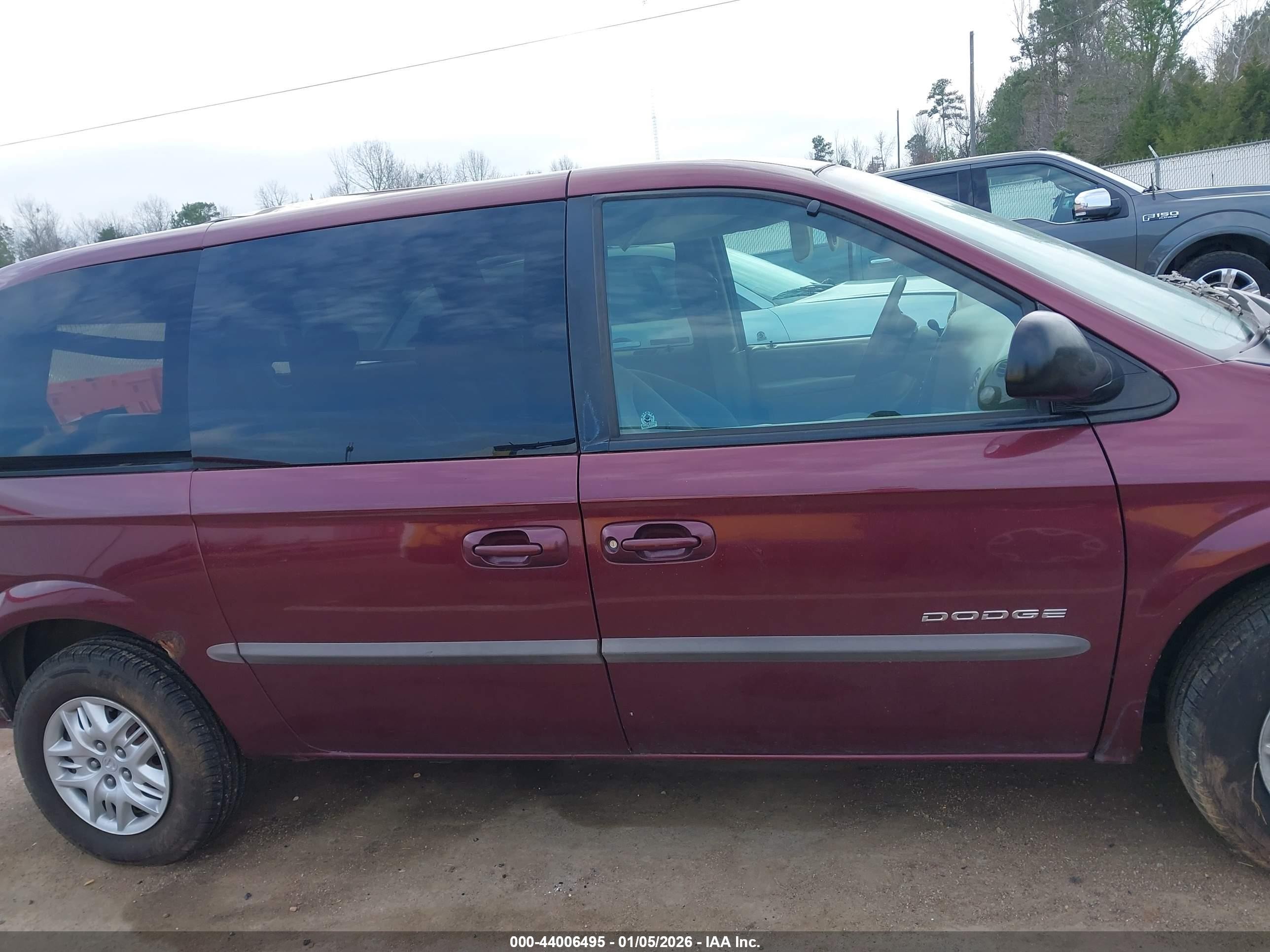 2001 Dodge Grand Caravan Sport Burgundy vin: 2B4GP44351R253731
