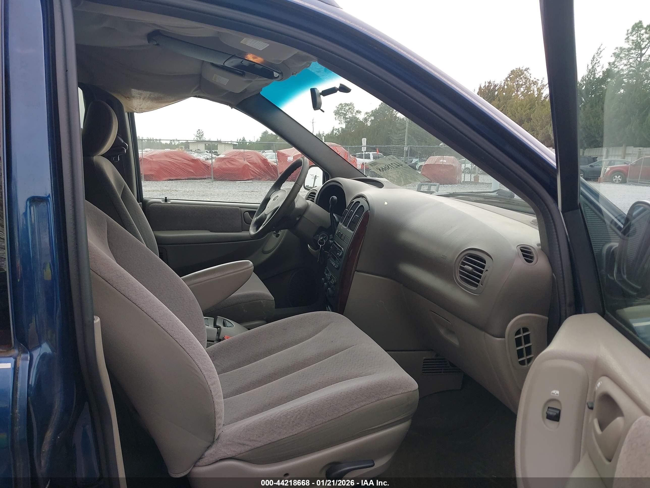 2001 Dodge Grand Caravan Sport Blue vin: 2B4GP44351R256001