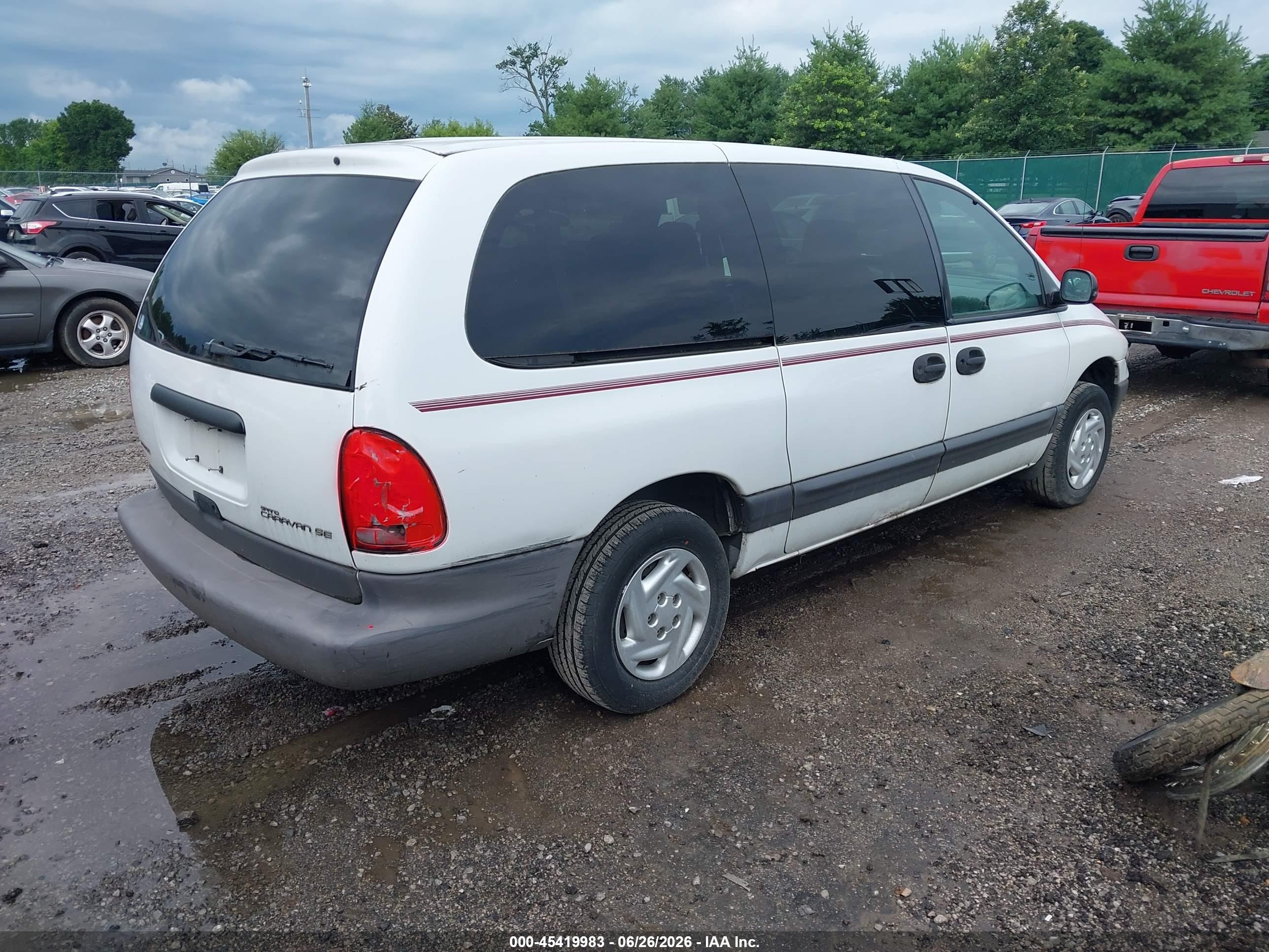 1997 Dodge Caravan Se White vin: 2B4GP4435VR407098