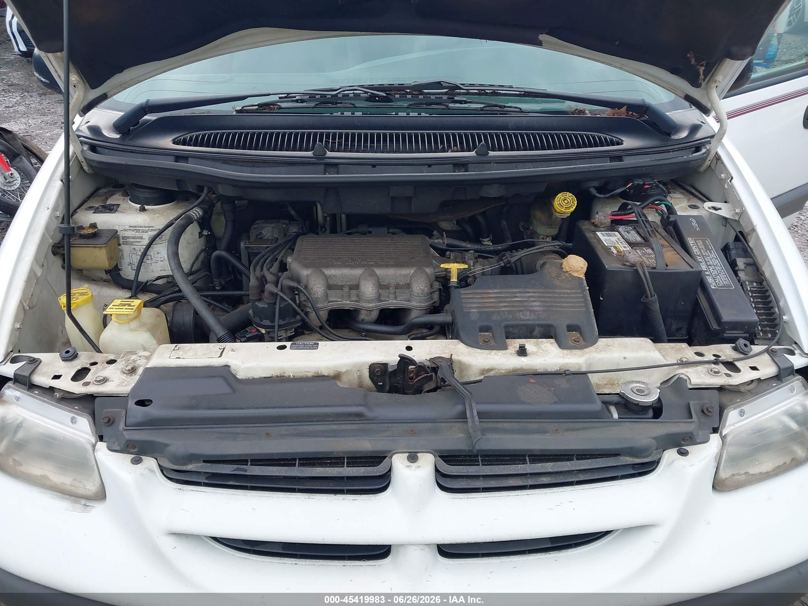 1997 Dodge Caravan Se White vin: 2B4GP4435VR407098