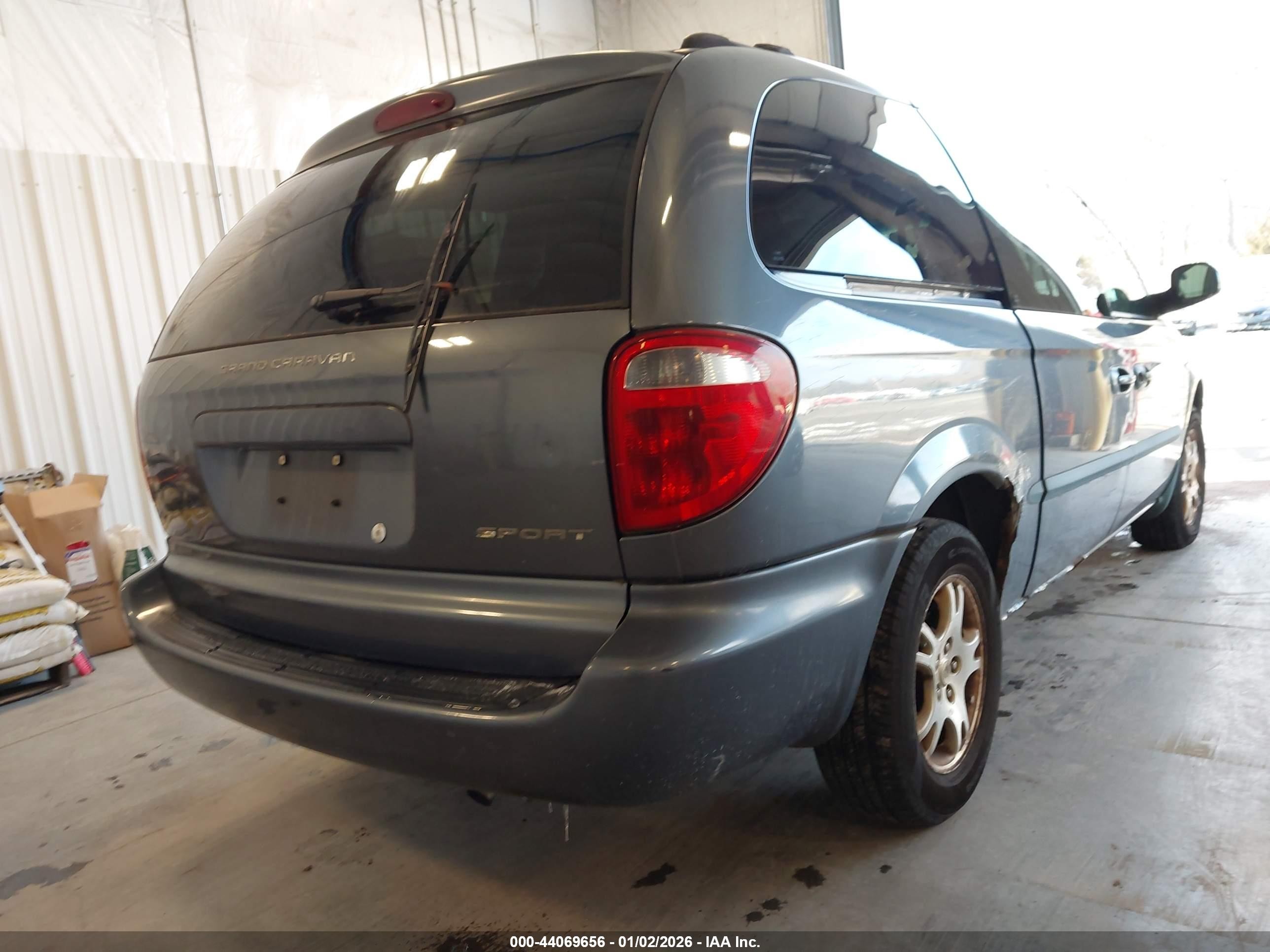 2001 Dodge Grand Caravan Sport Gray vin: 2B4GP44361R207308