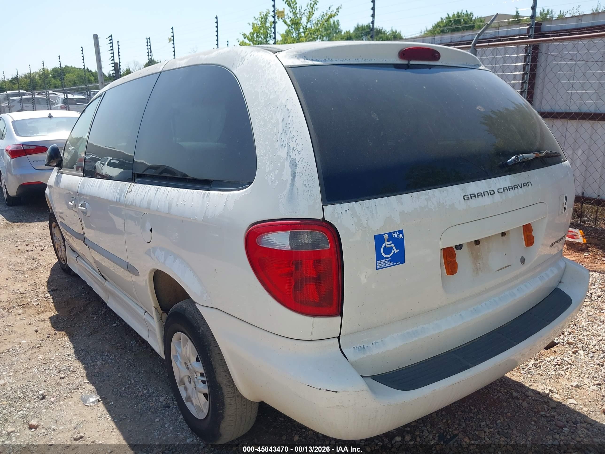 2001 Dodge Grand Caravan Sport White vin: 2B4GP44361R214176