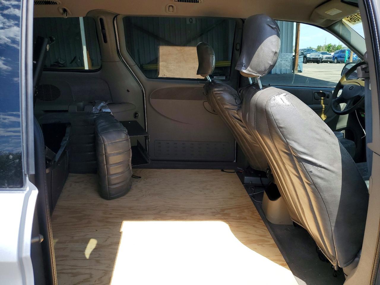 2001 Dodge Grand Caravan Sport Серебряный vin: 2B4GP44361R332485